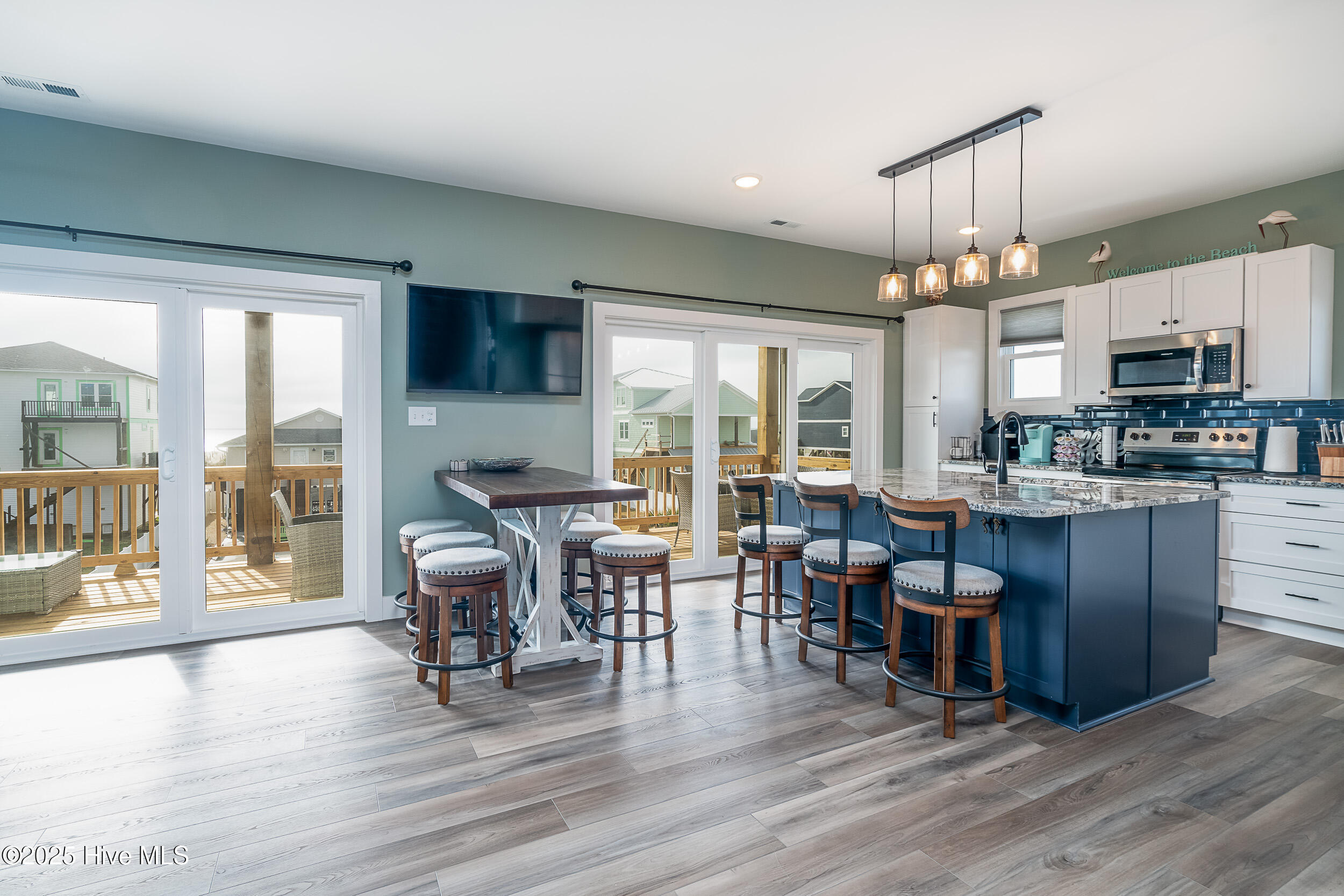 100524208 | Photo 27