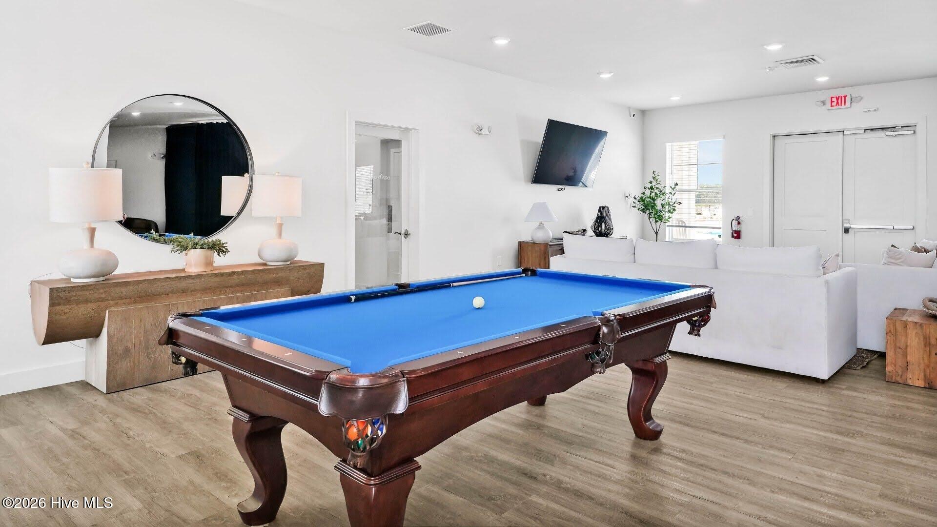 100552647 | Photo 37