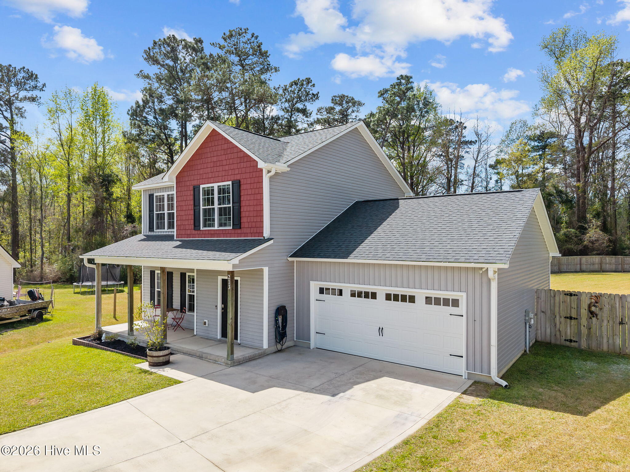 100564221 | Photo 40