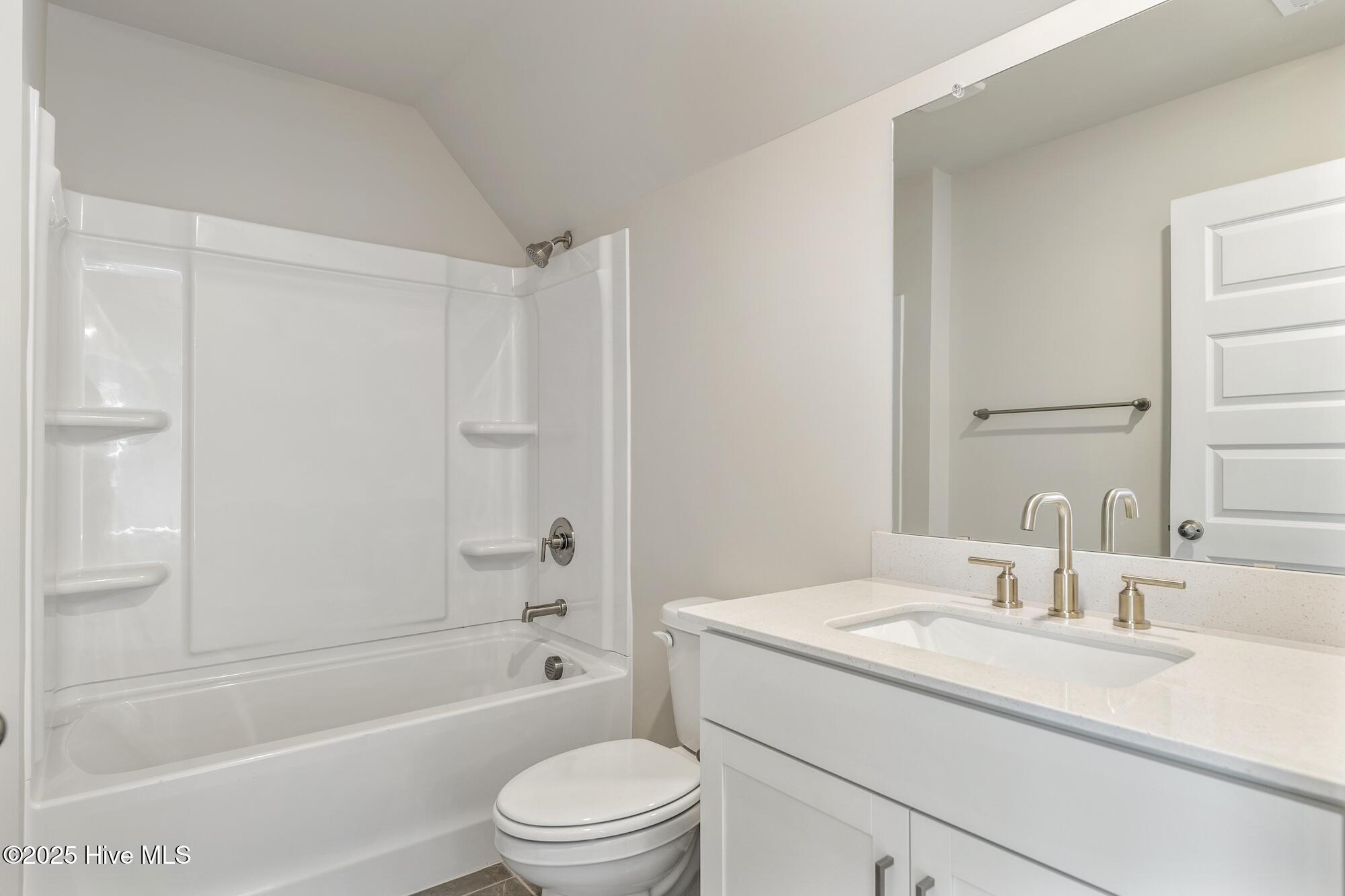 100542321 | Photo 33