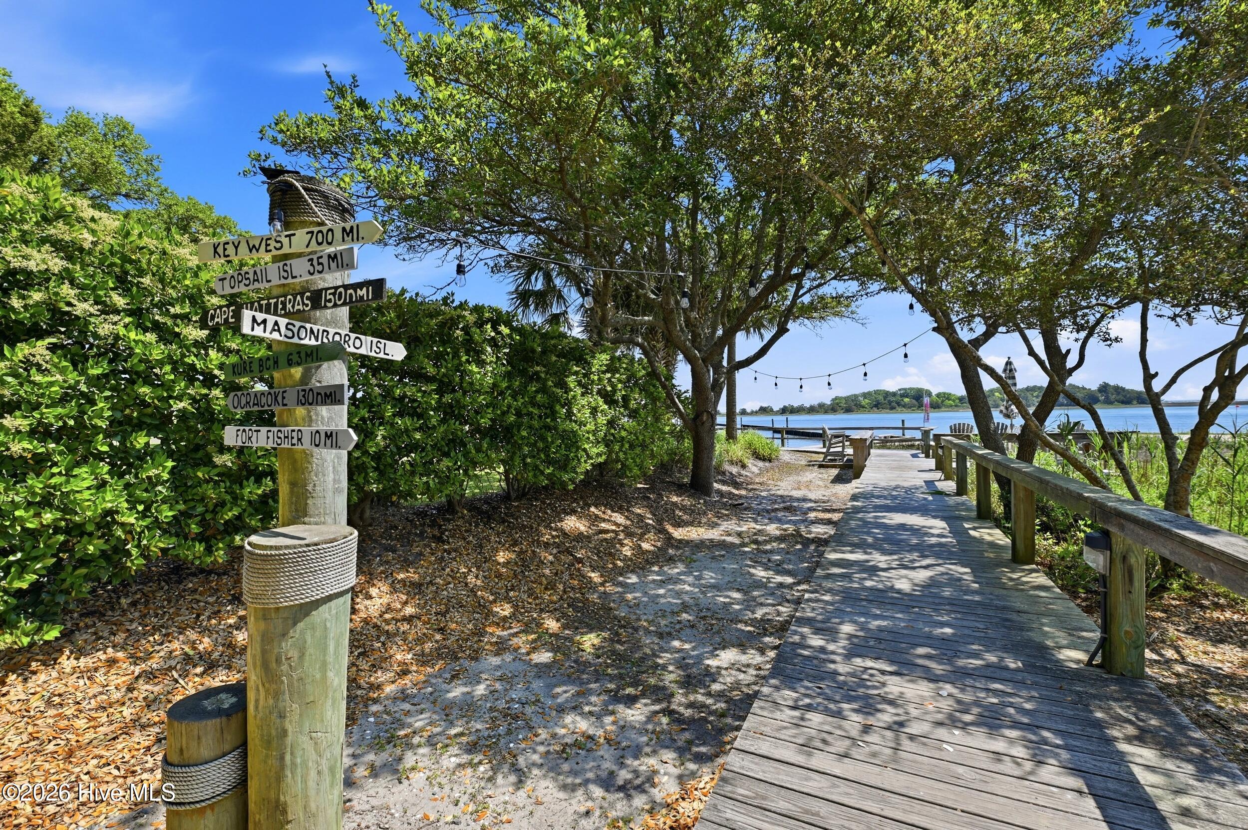 100570431 | Photo 52