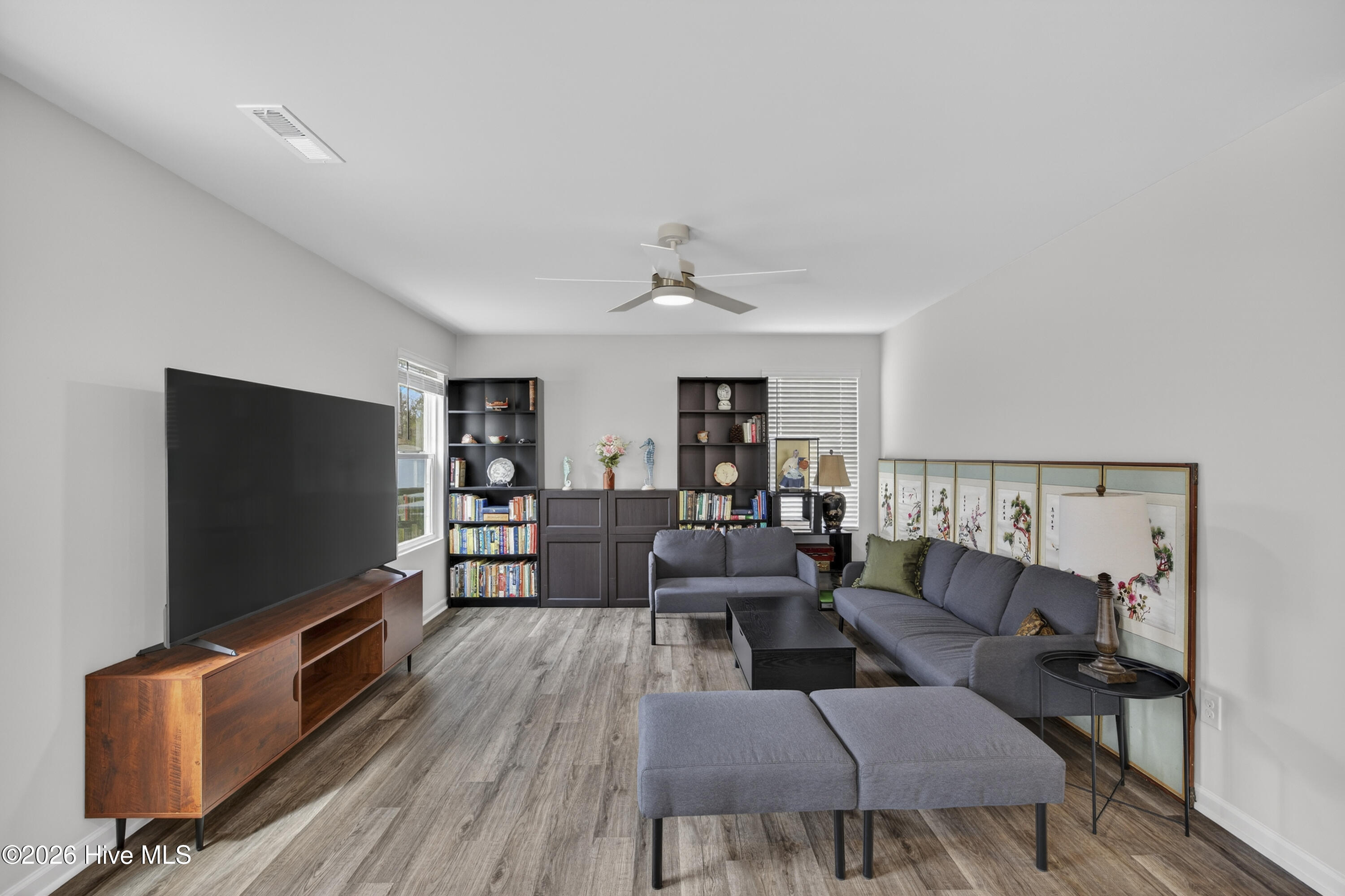 100560520 | Photo 16