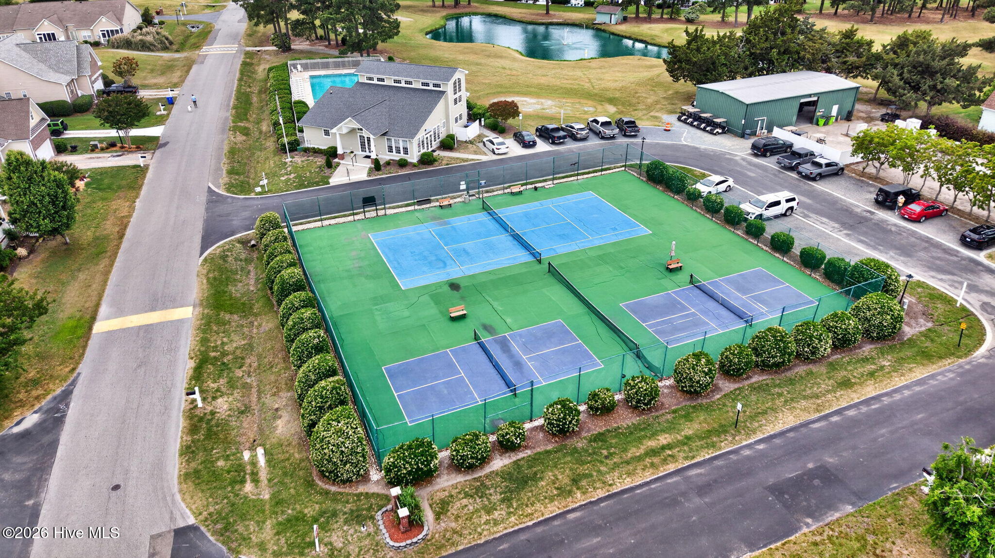 100570606 | Photo 23