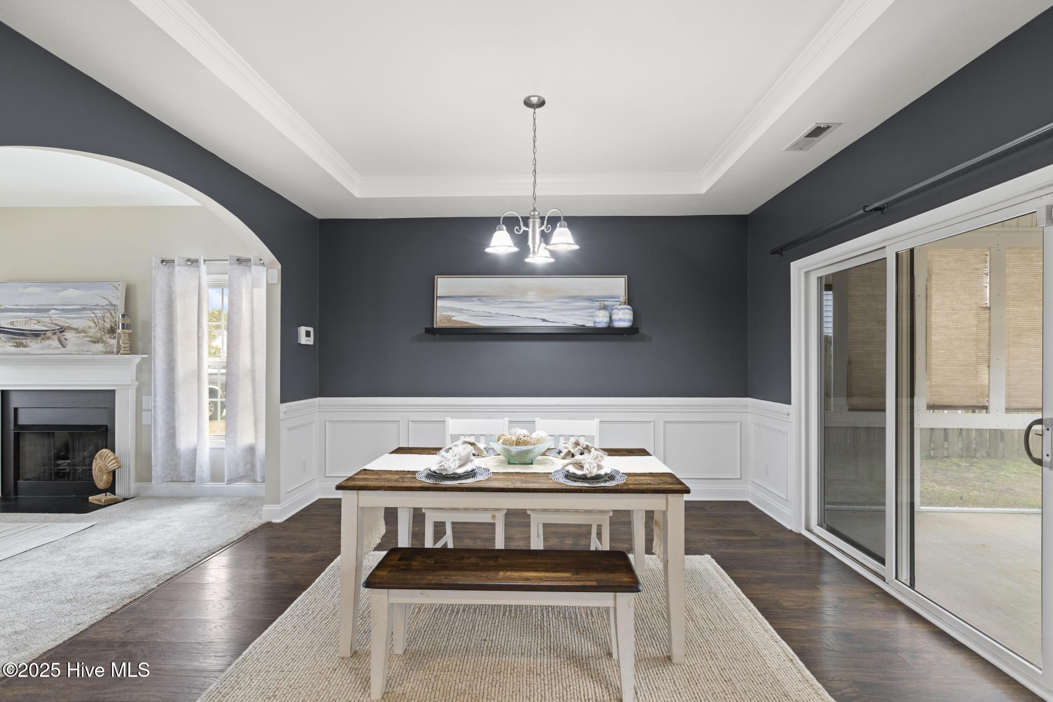 100543084 | Photo 13