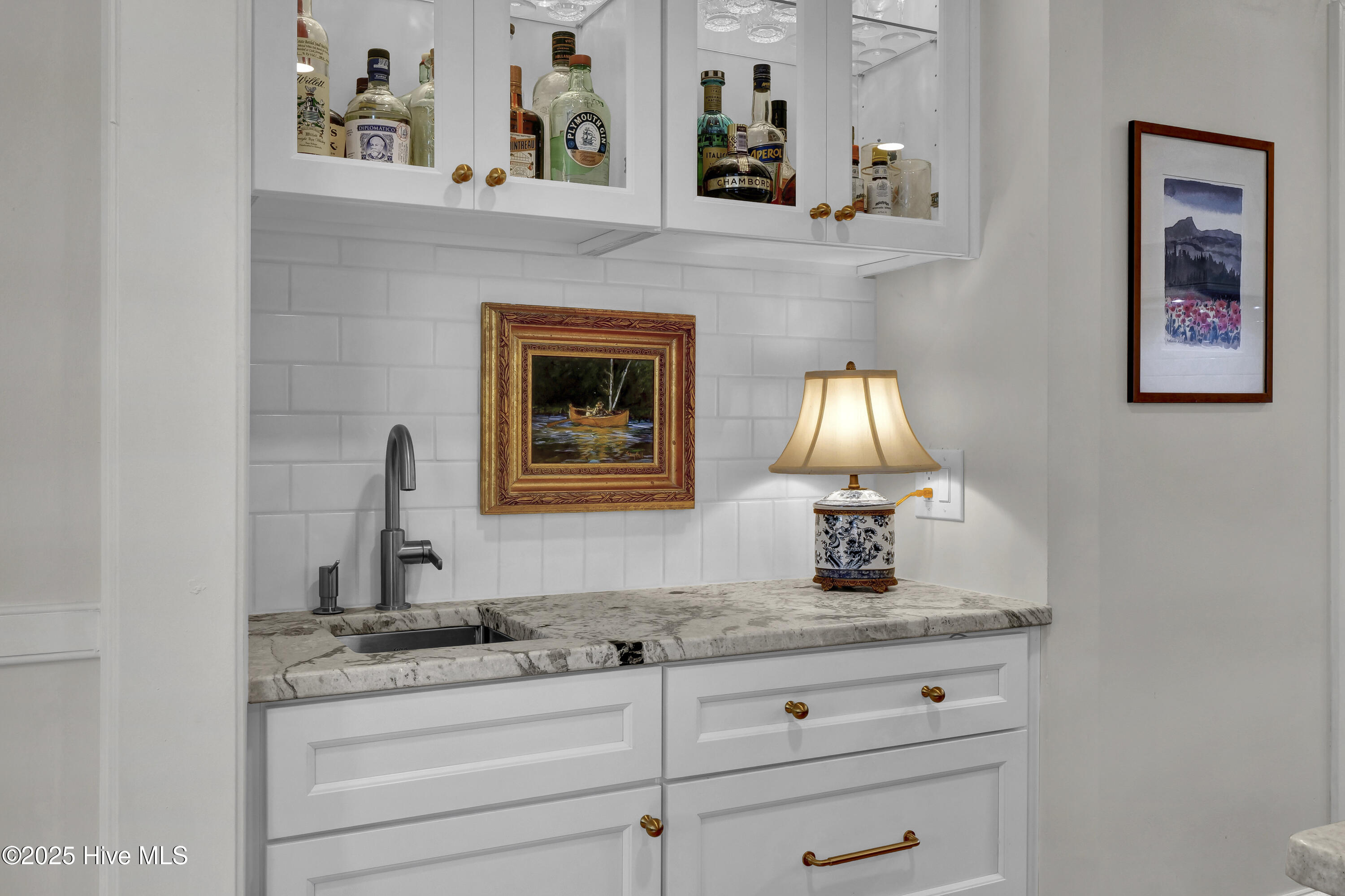 100539968 | Photo 10