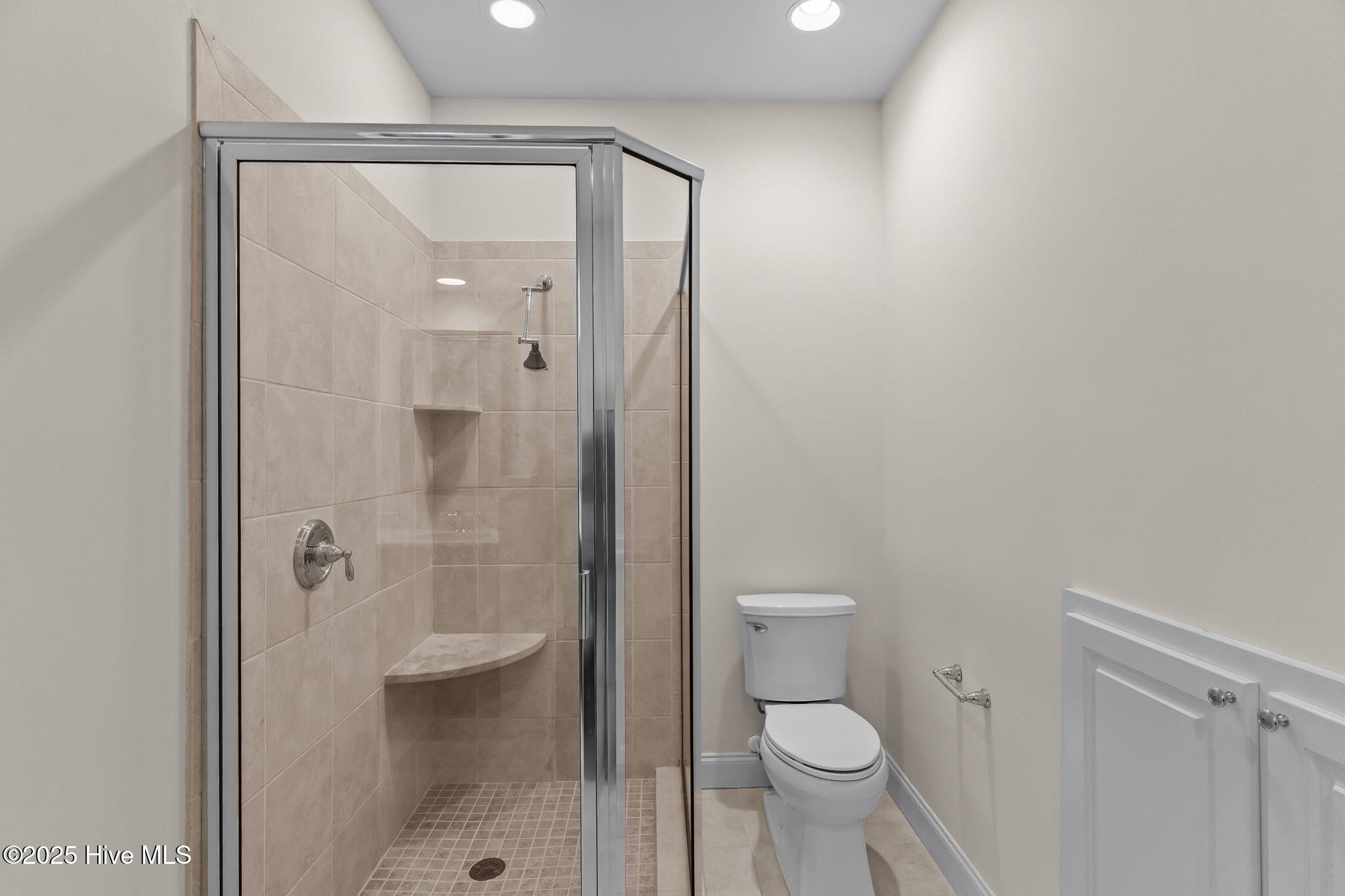 100538219 | Photo 23