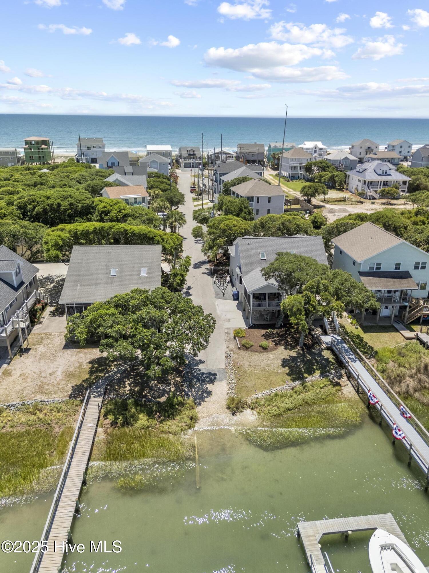 100498543 | Photo 129