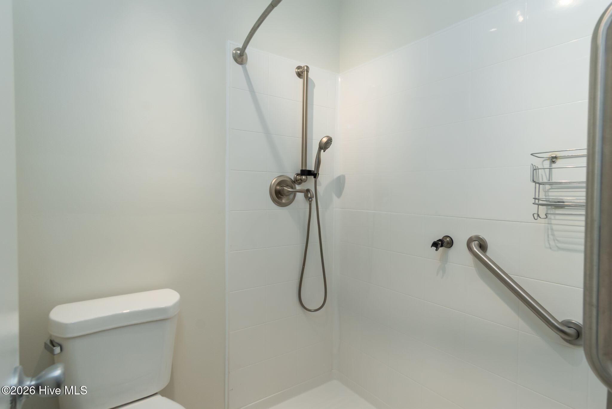 300 Quail Ridge Road, Jacksonville, NC, 28546