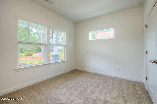 100563707 | Photo 29