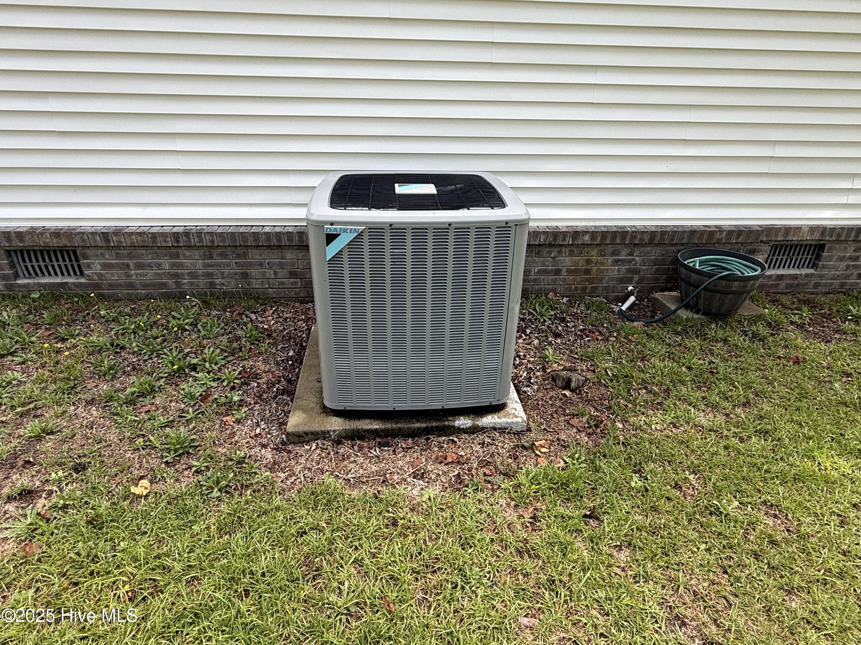 100490317 | Photo 26