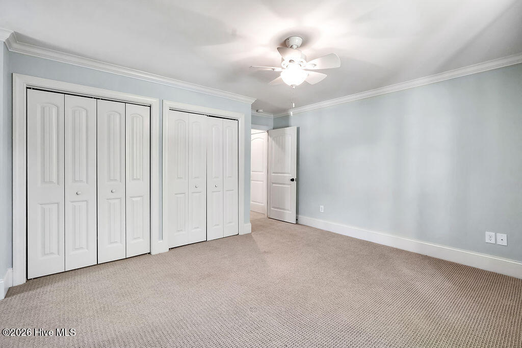 100566993 | Photo 33