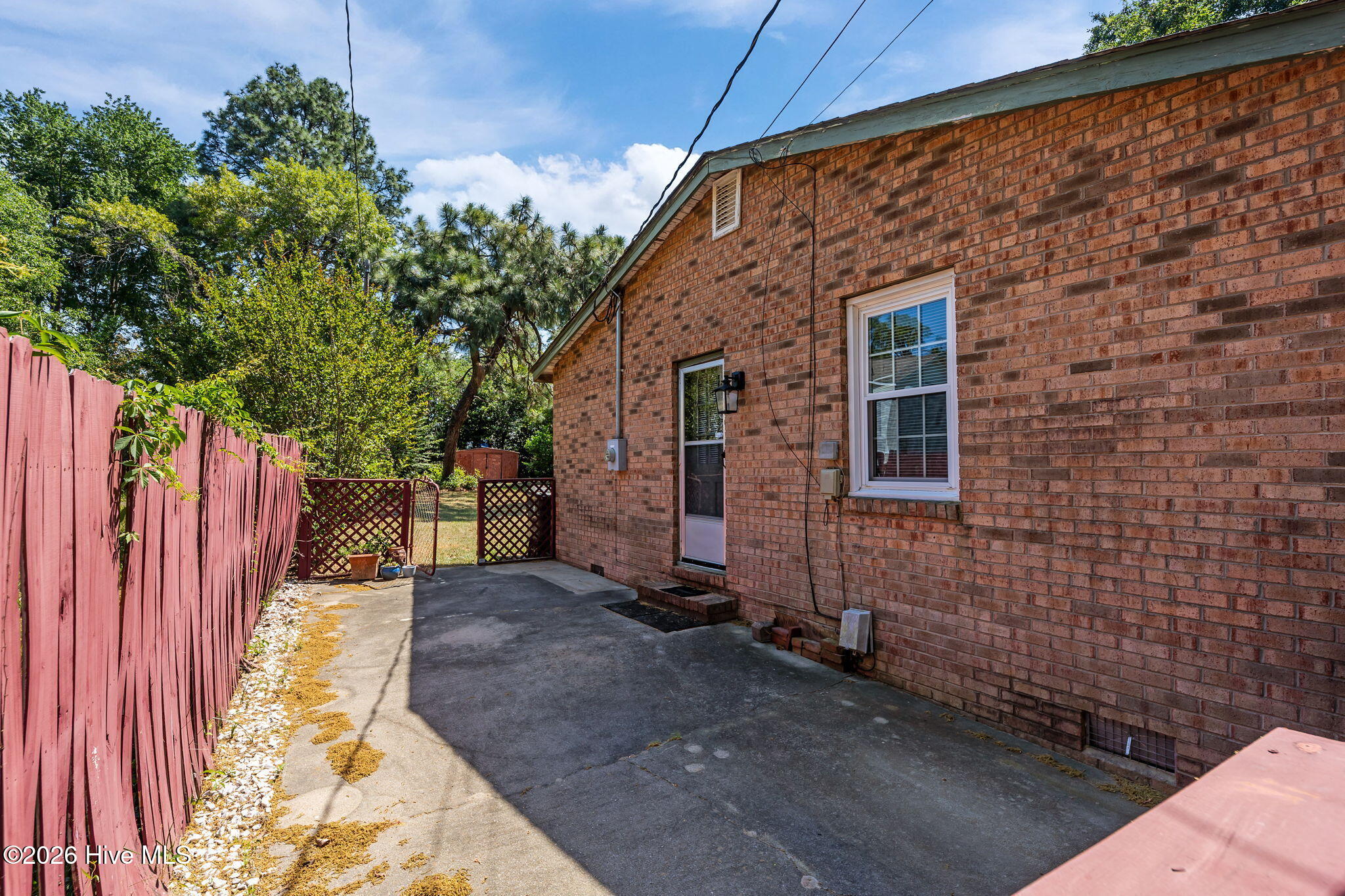 1255 W Illinois Avenue