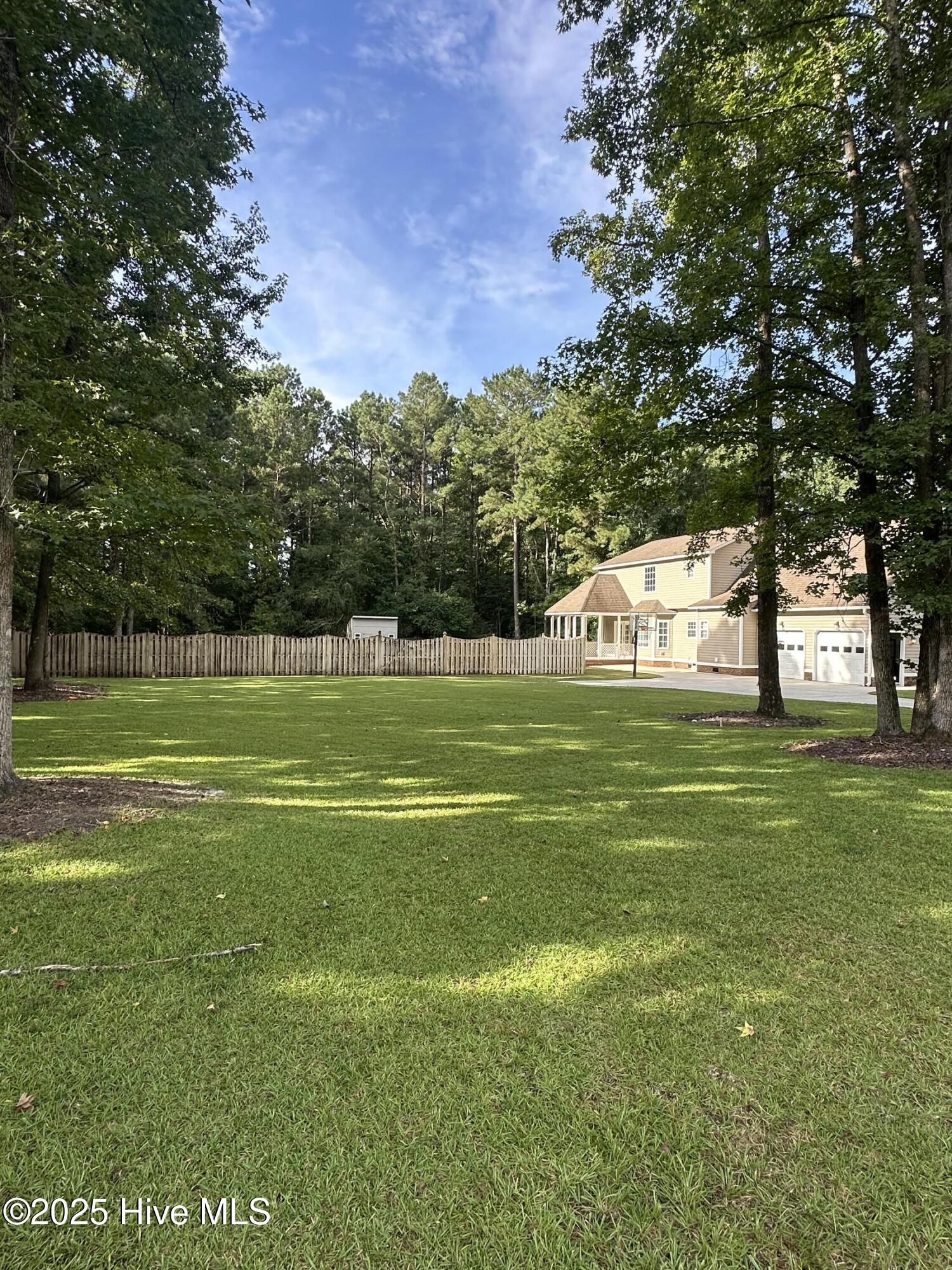 100524744 | Photo 49