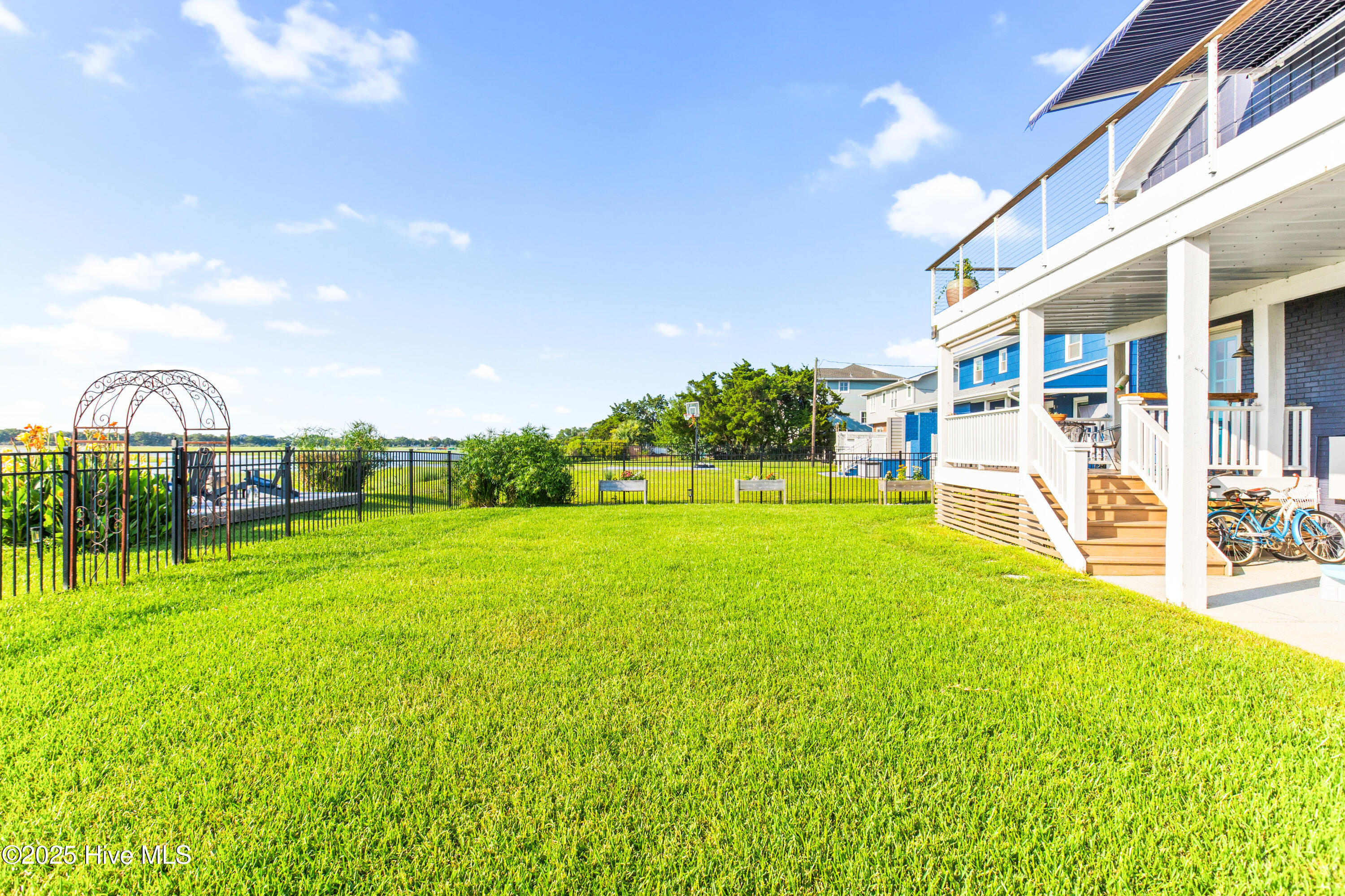 100567814 | Photo 62