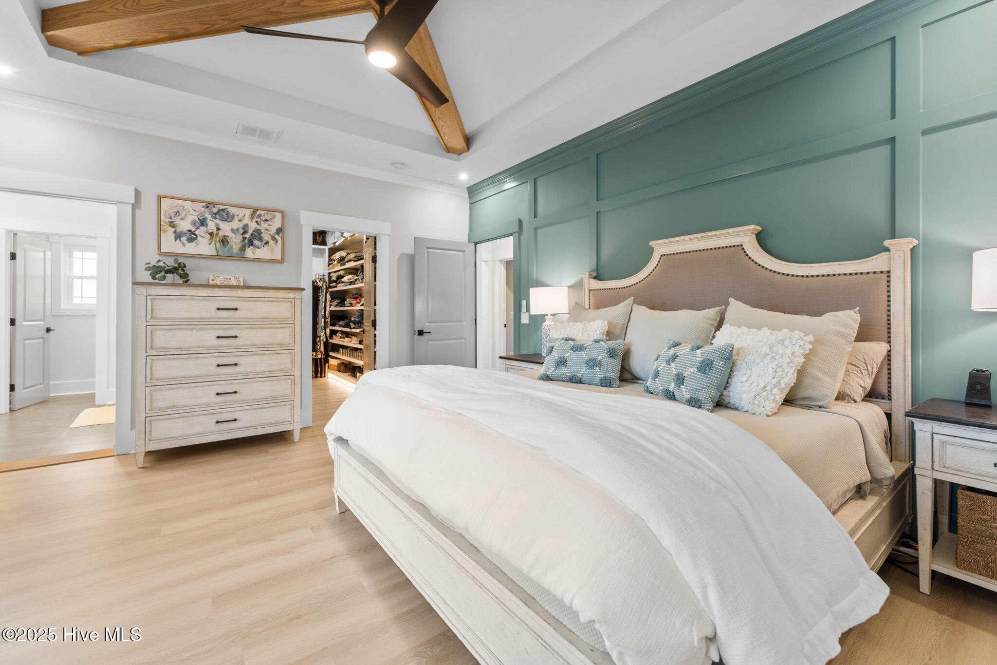 100559638 | Photo 61