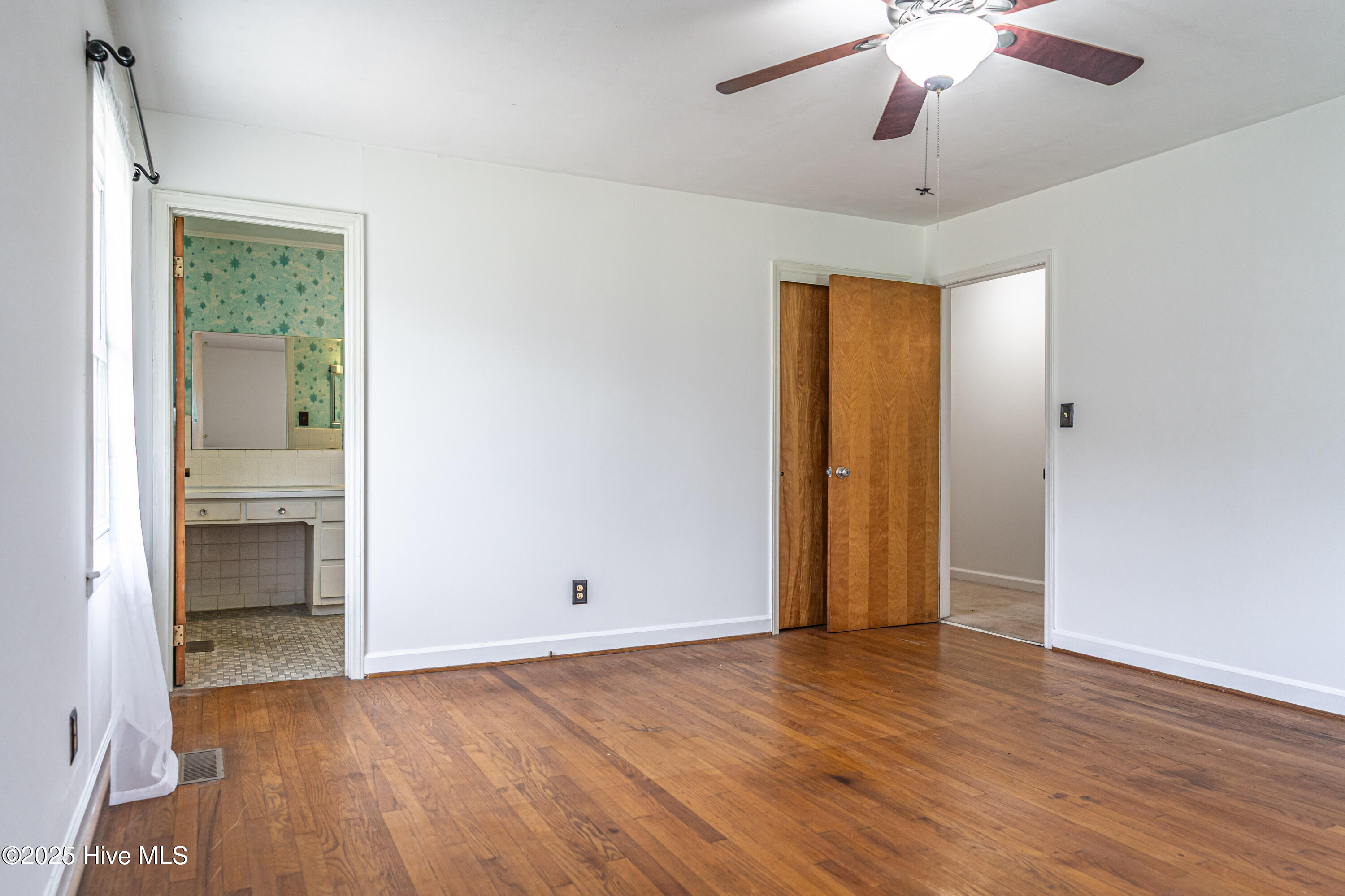 383 Lakey Siding Road