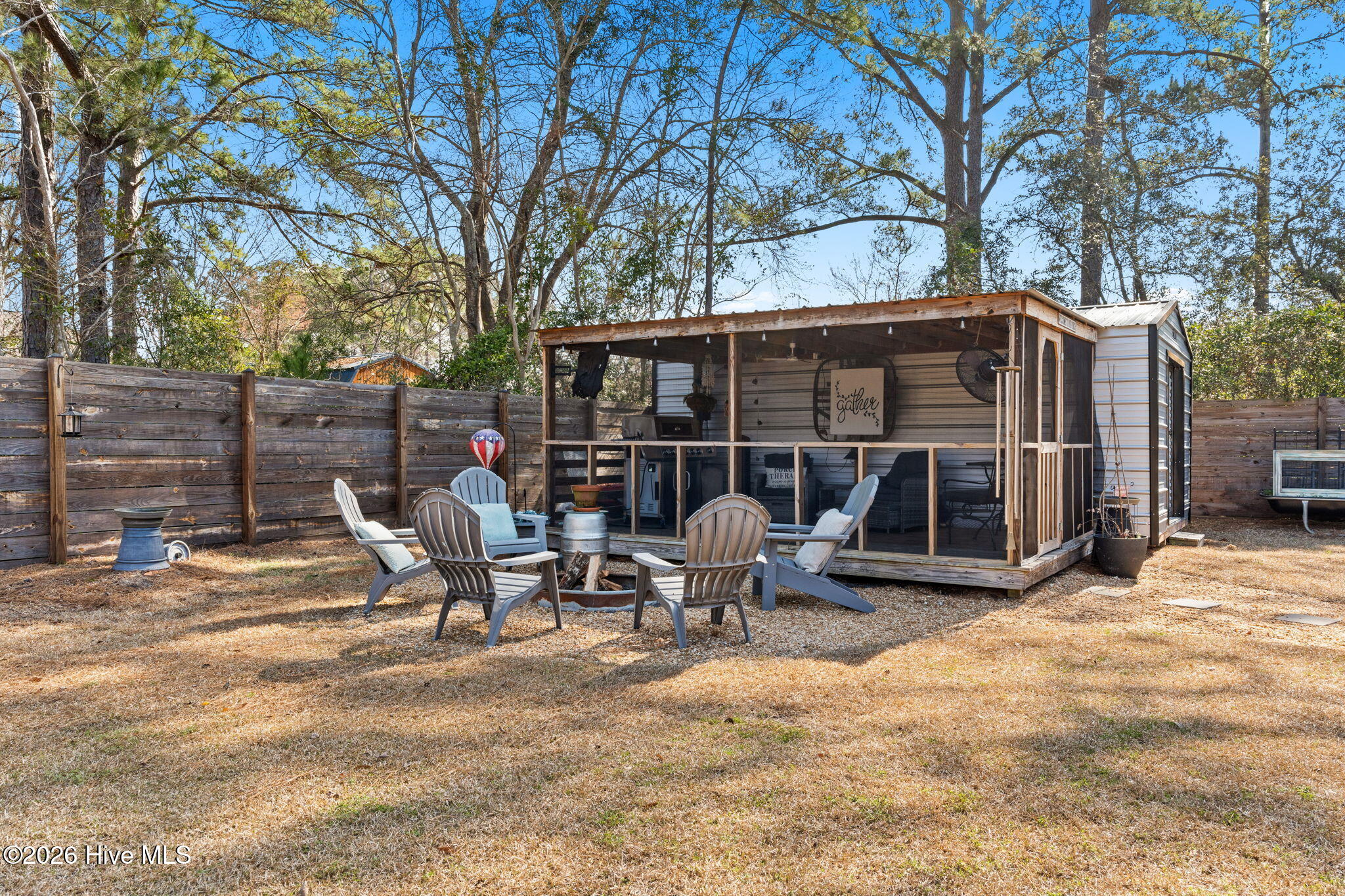 100557943 | Photo 42