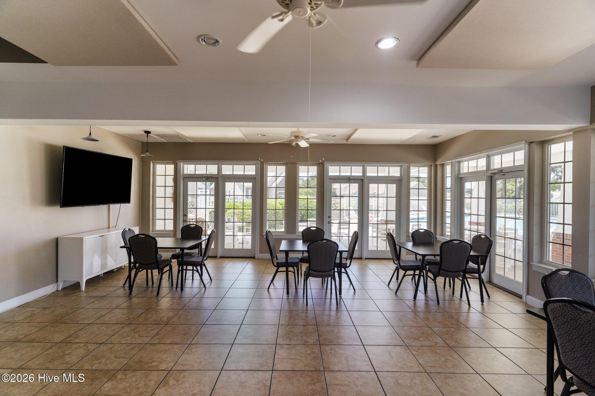 100552024 | Photo 47