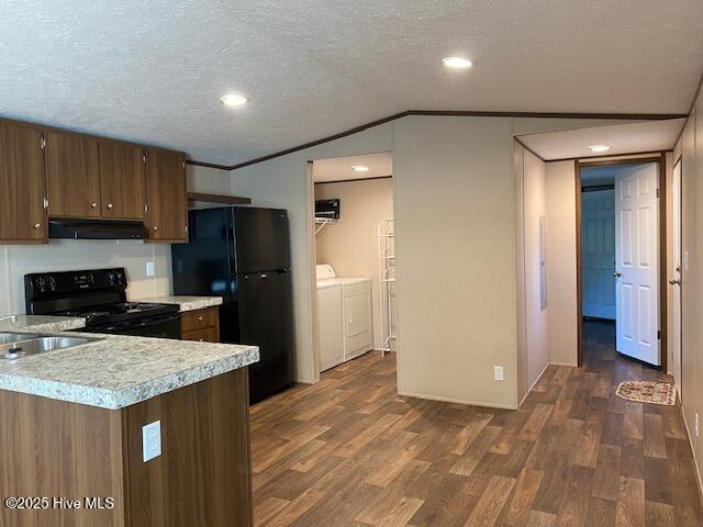 100548374 | Photo 10