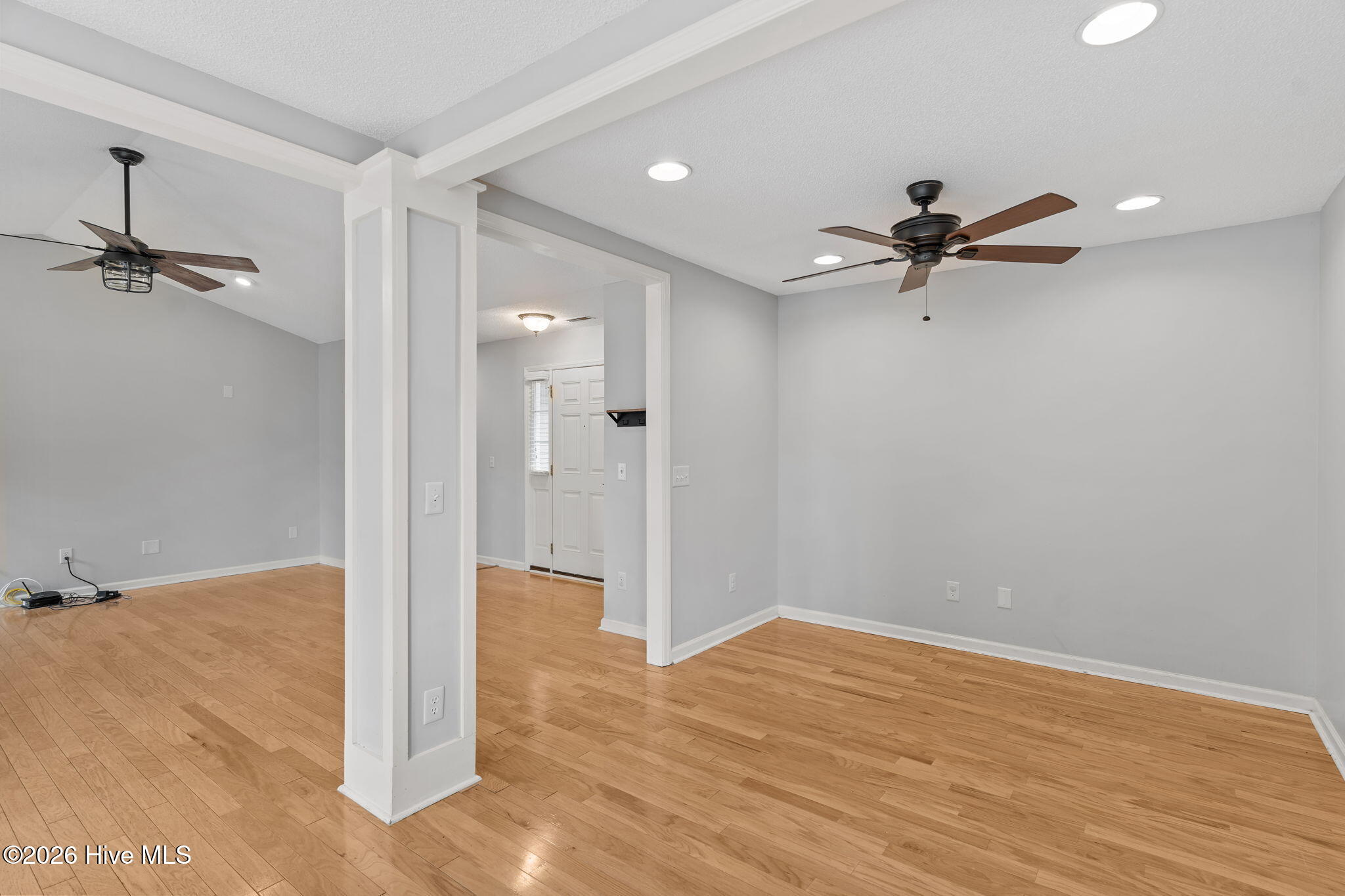 100569339 | Photo 10