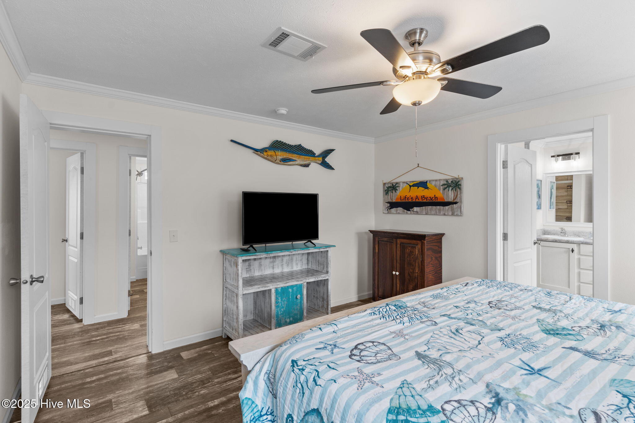 100530001 | Photo 26