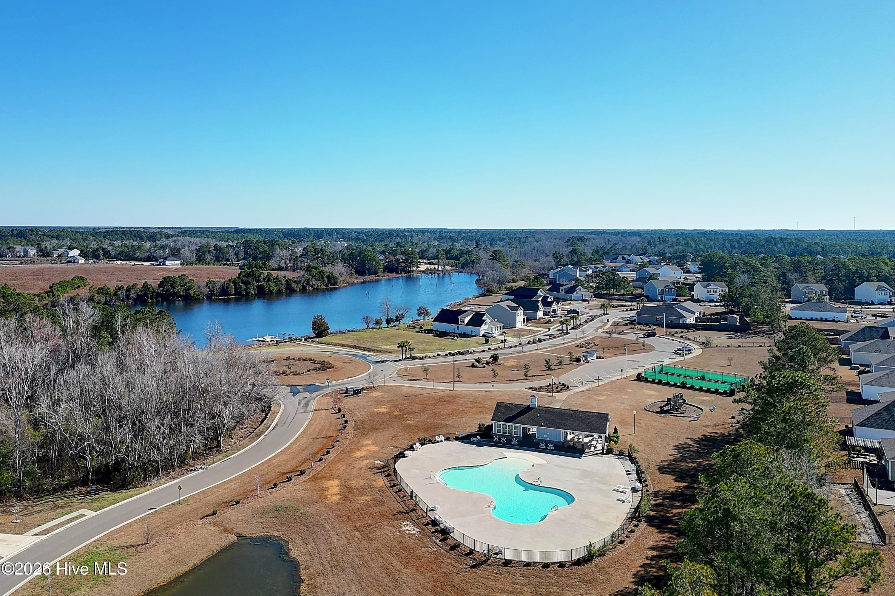 100551003 | Photo 32