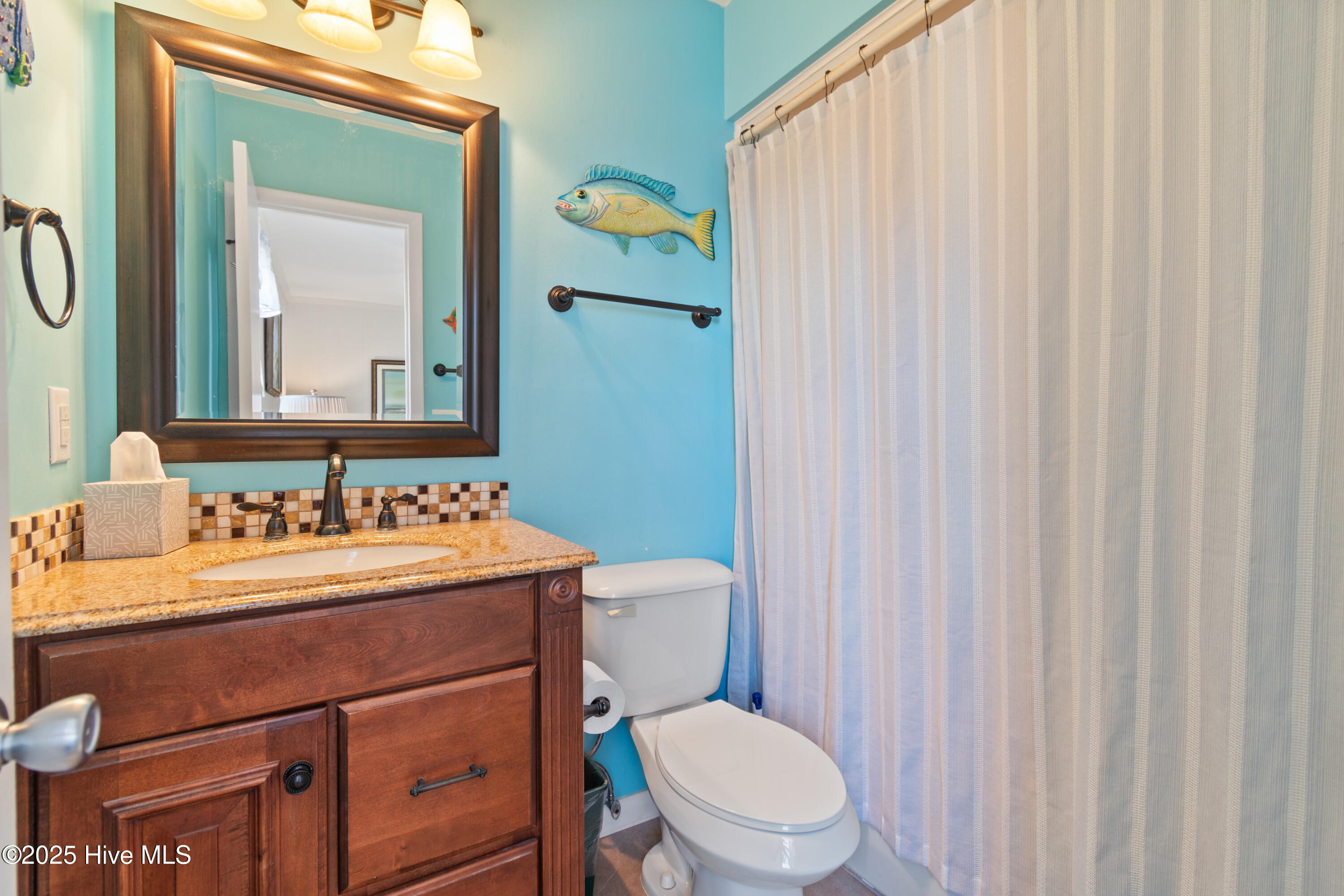 100541923 | Photo 30