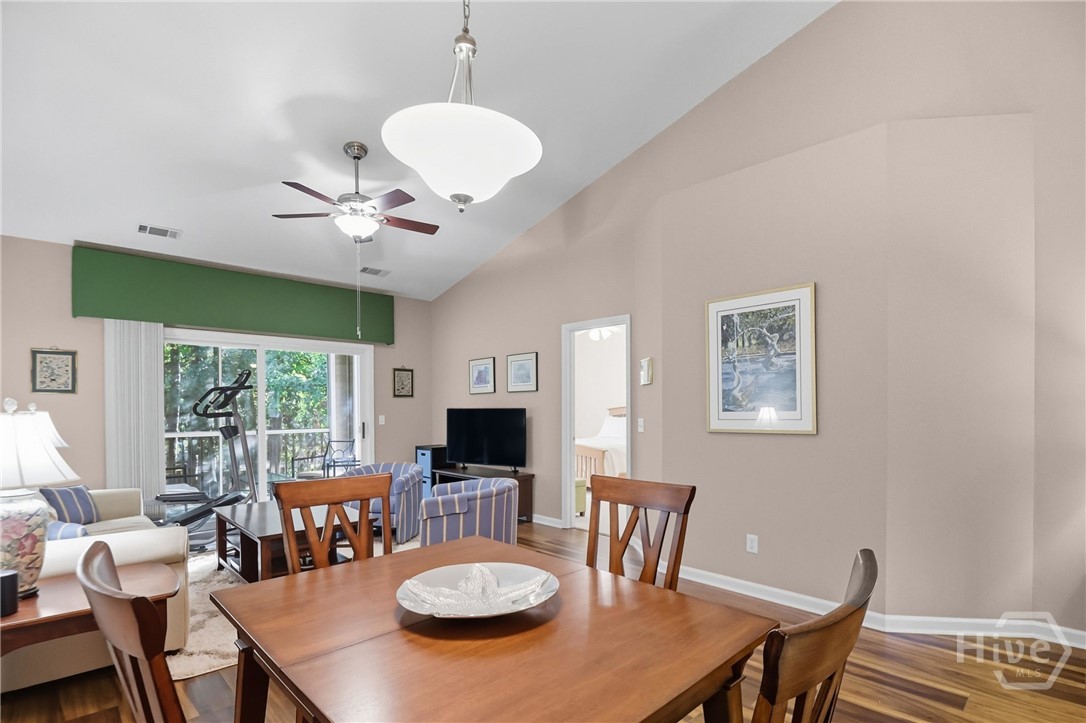 11 River Trace Court