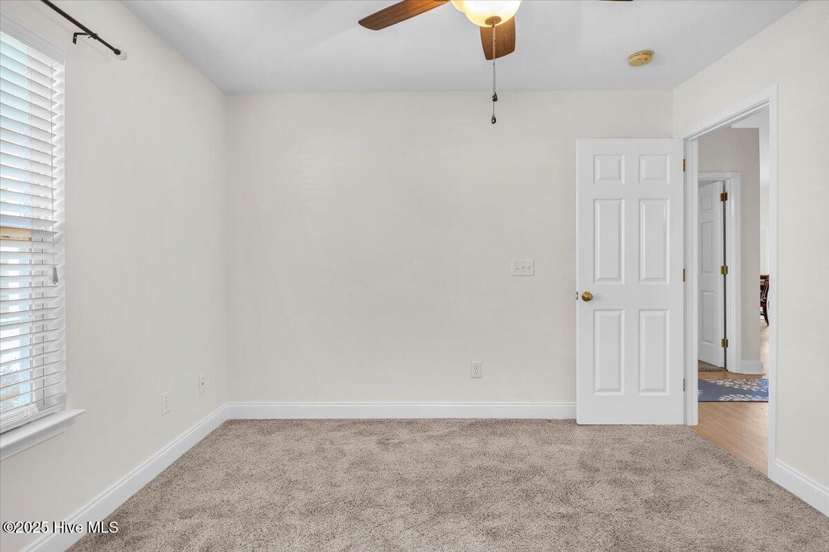 100547110 | Photo 31