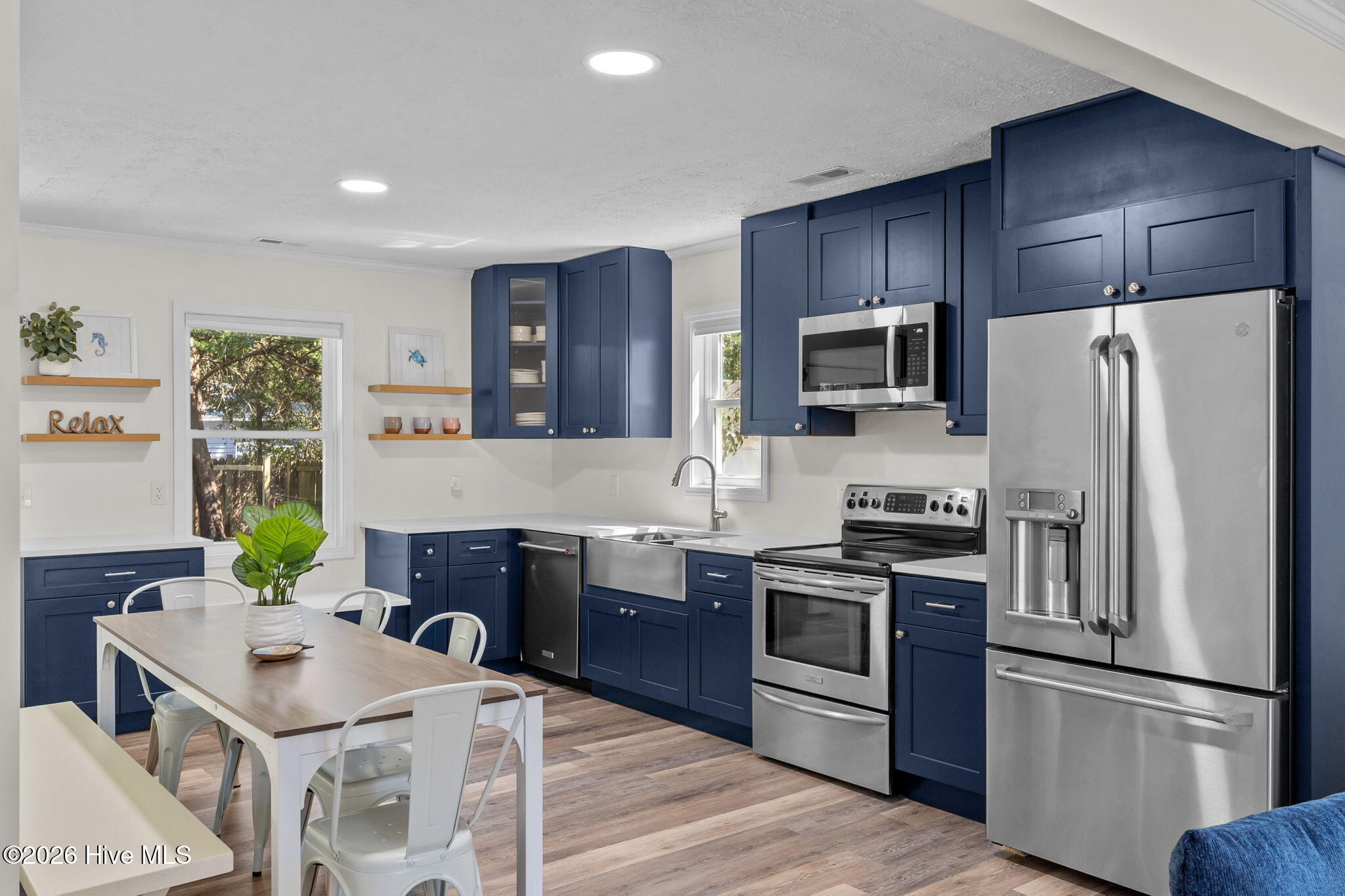 100563030 | Photo 12