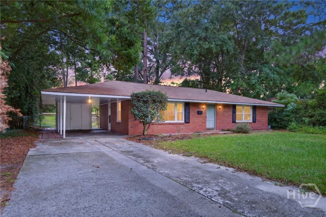 Photo 1 of Single family home for sale at 2131 Walz Dr, Savannah, GA 31404 | MLS# SA364702 | Listing updated on 2026-09-21