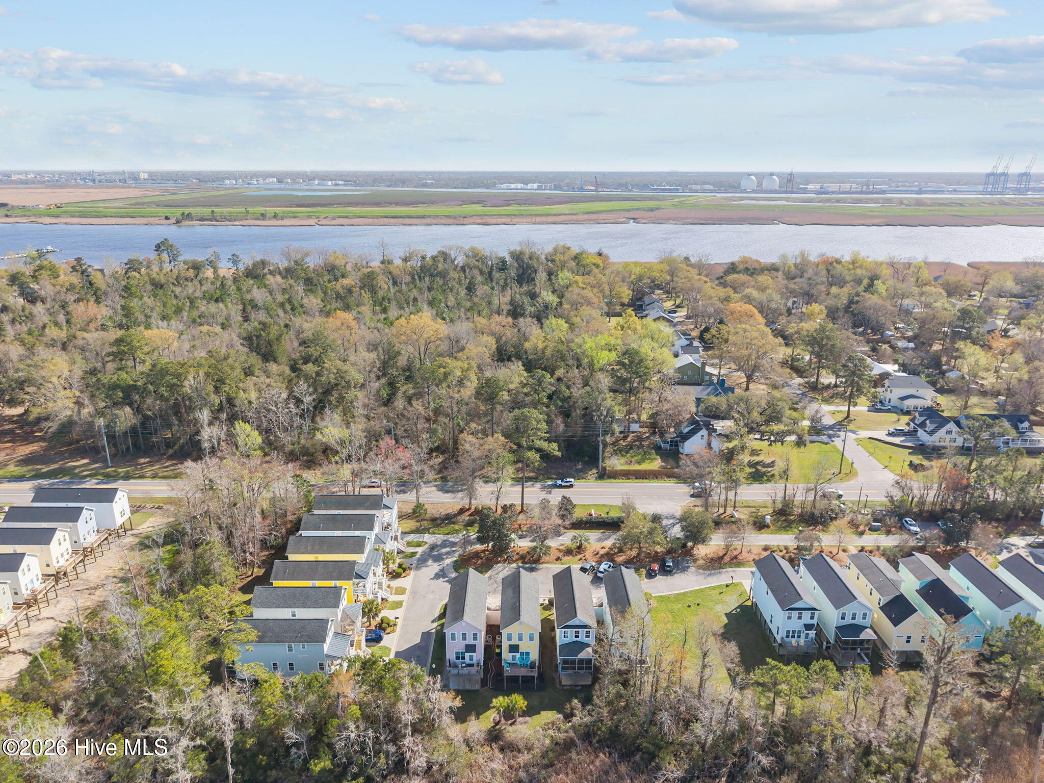 100560922 | Photo 46