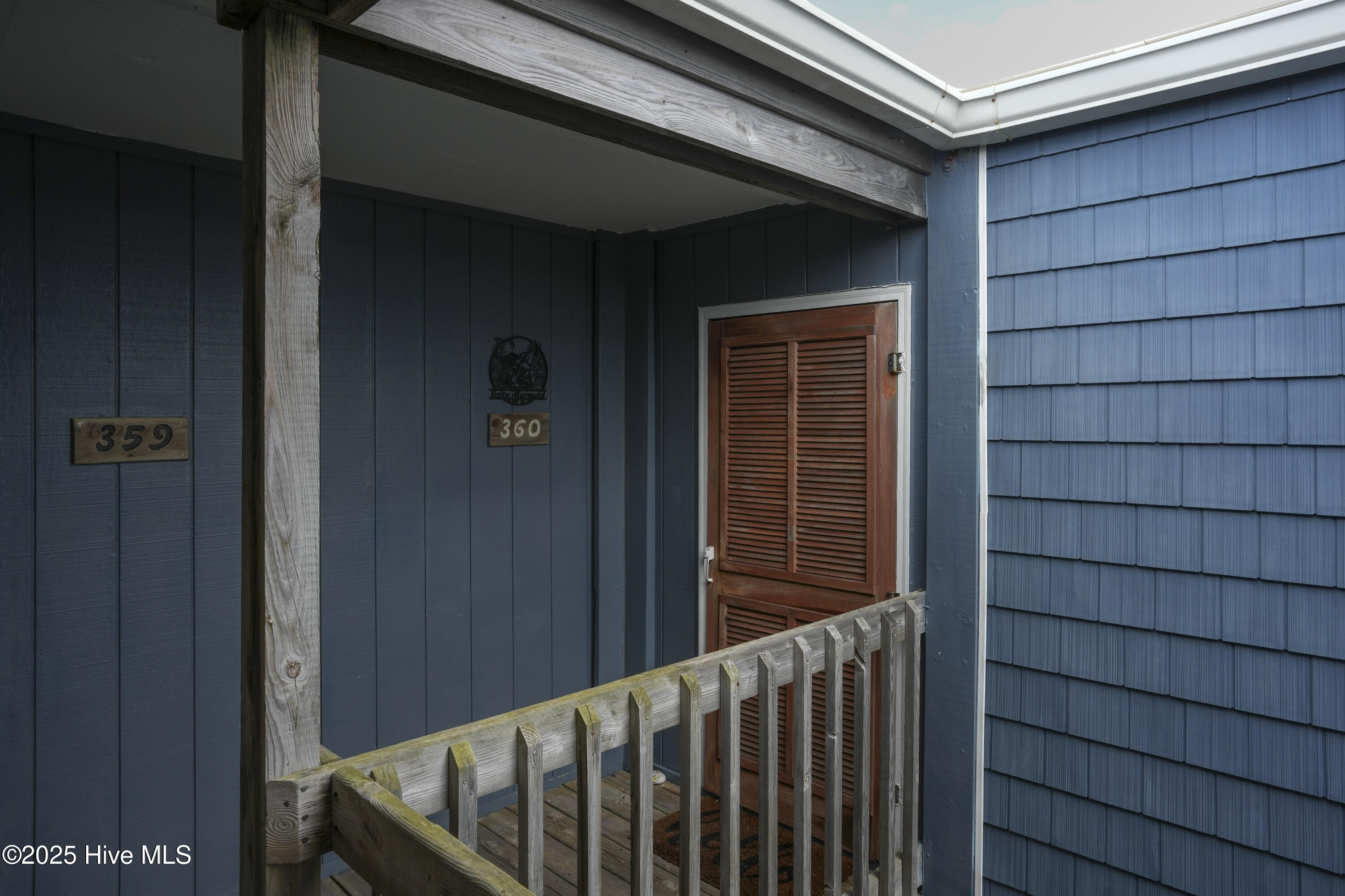 100511229 | Photo 21