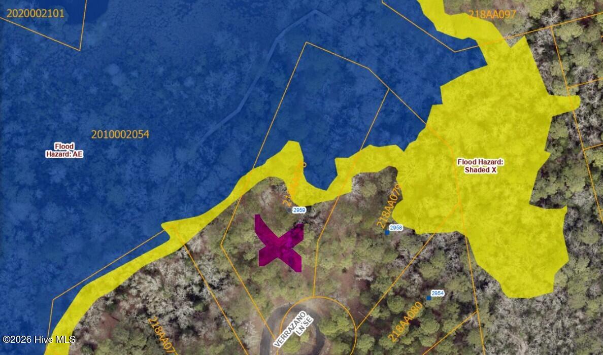 100567227 | Photo 12