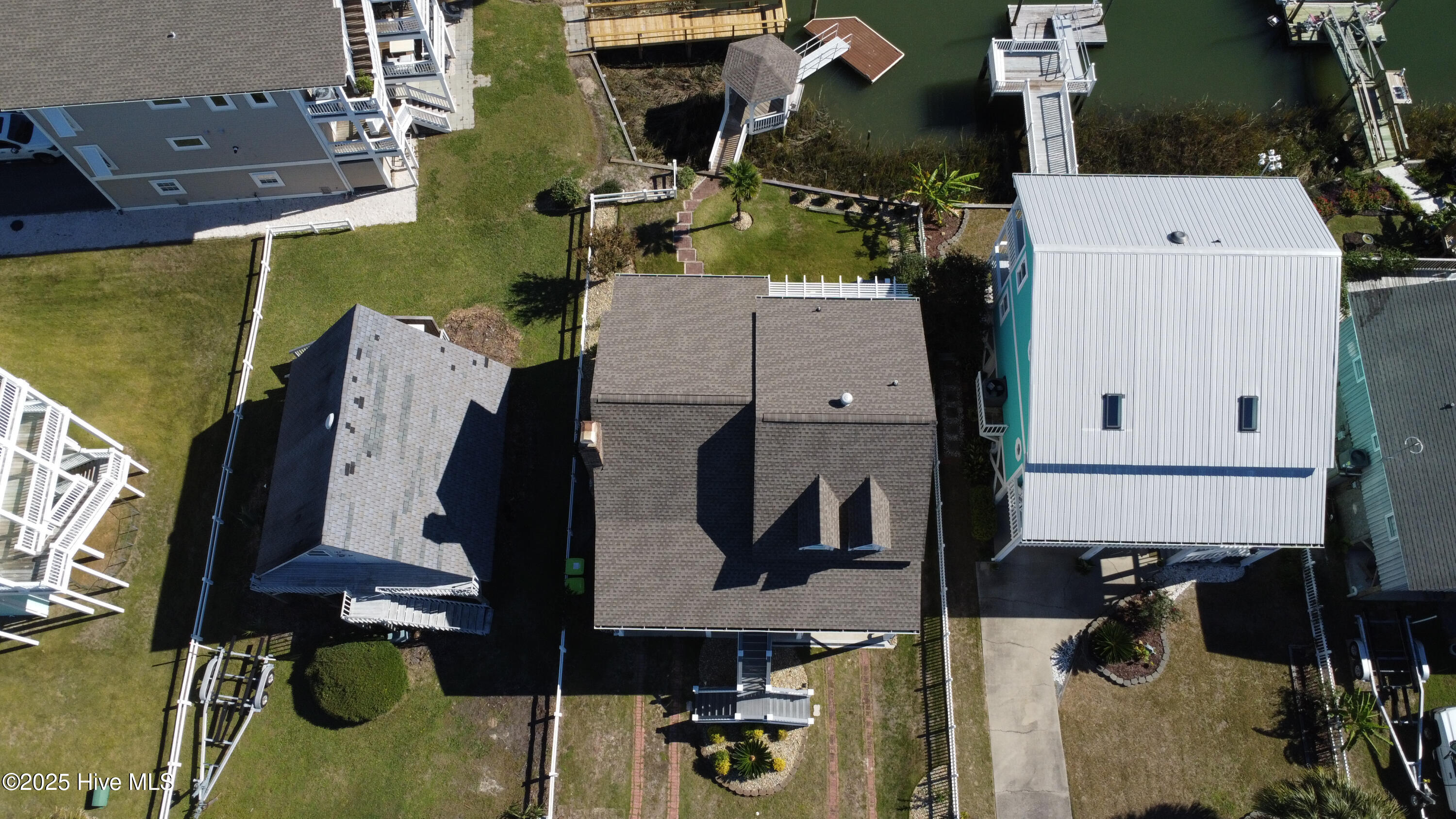 100539017 | Photo 36