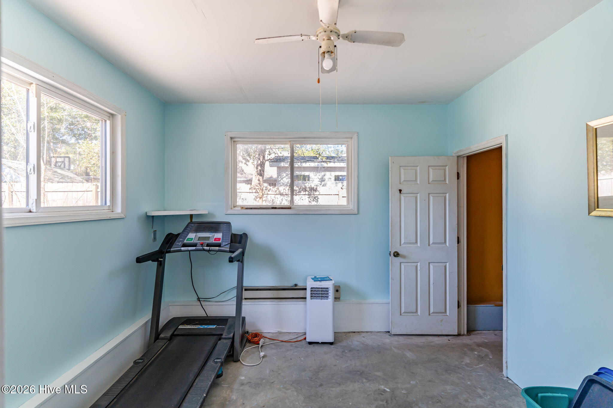 100557804 | Photo 47