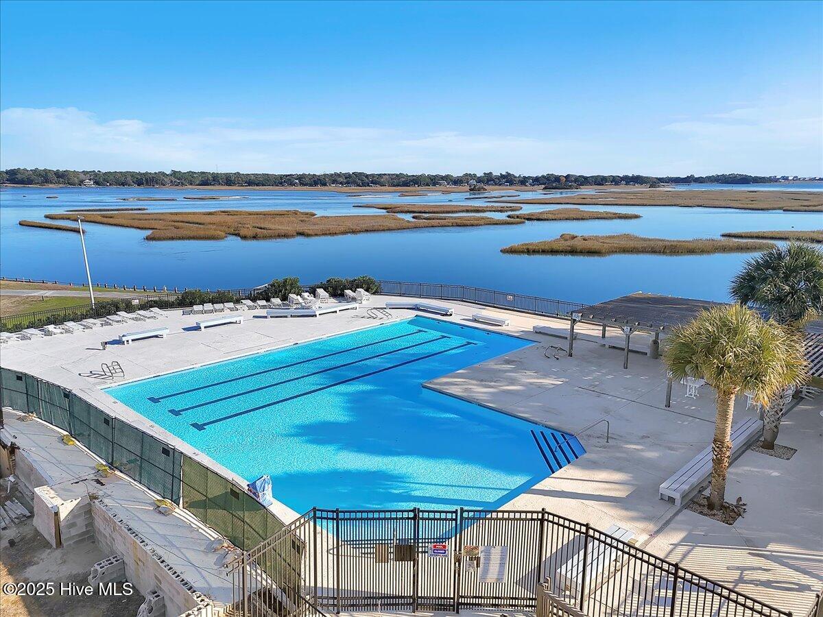 100544384 | Photo 64