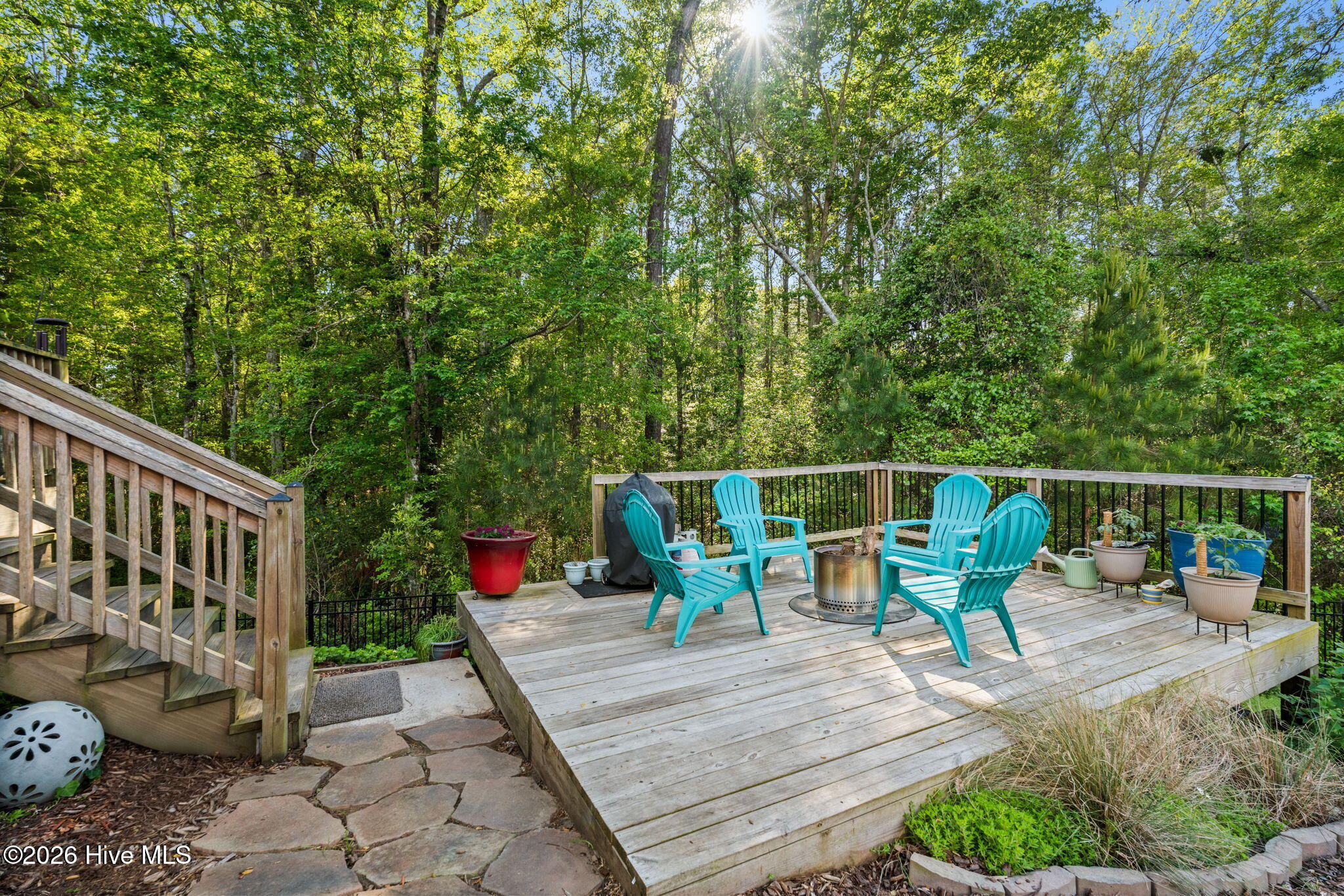 100567618 | Photo 35