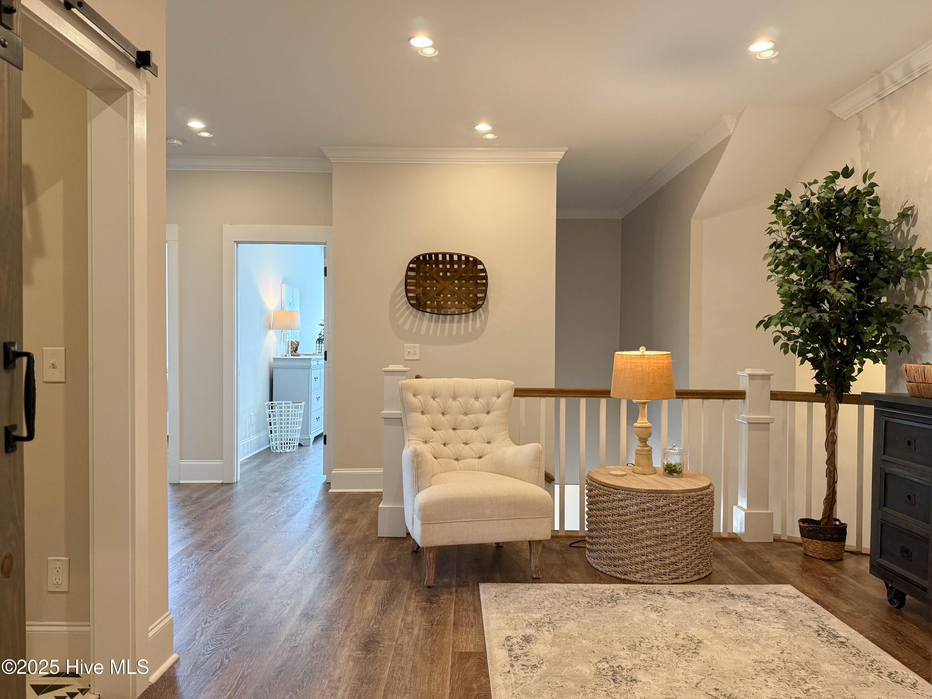 100556308 | Photo 57