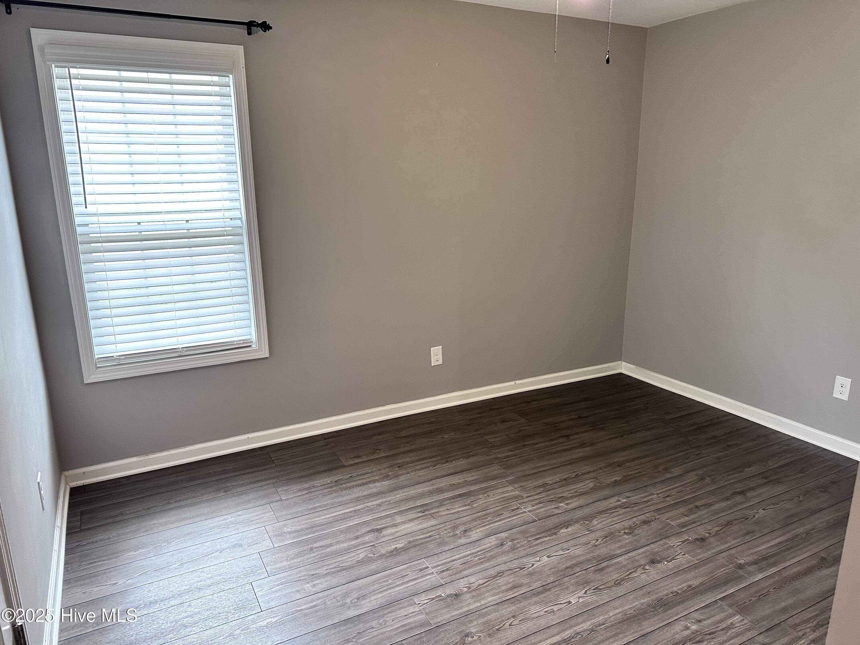 100542774 | Photo 24