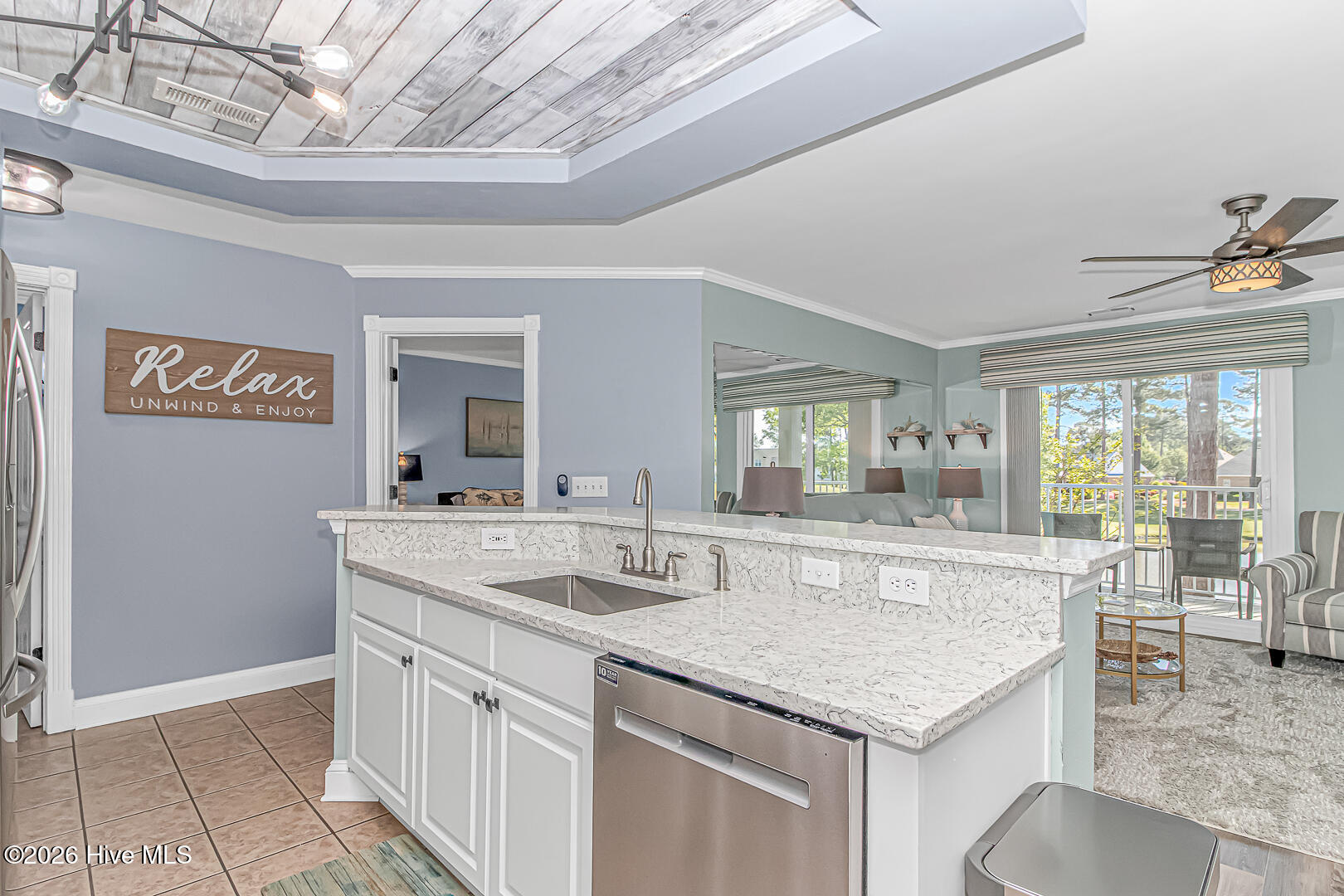 100566591 | Photo 10