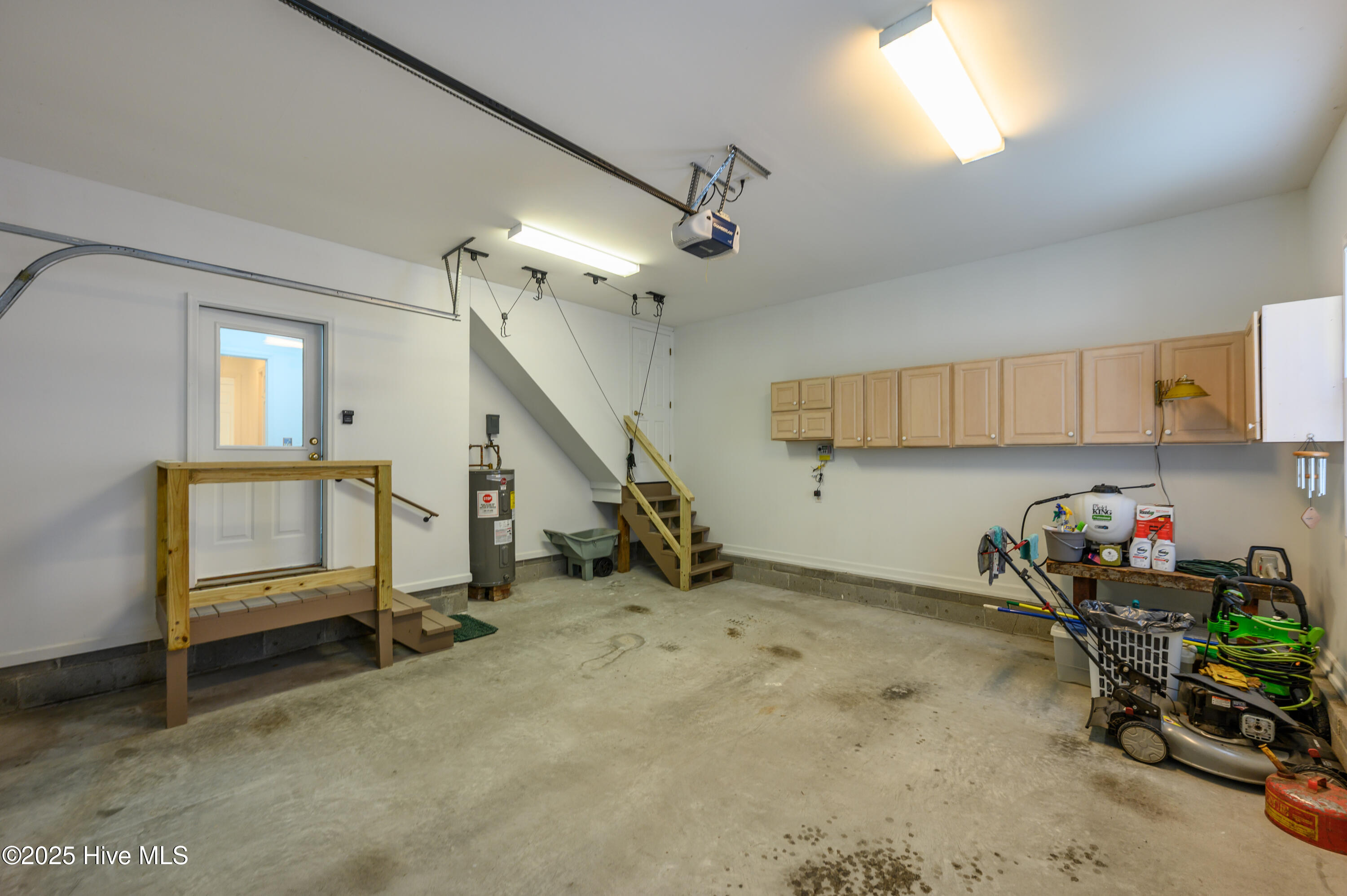 100541509 | Photo 38