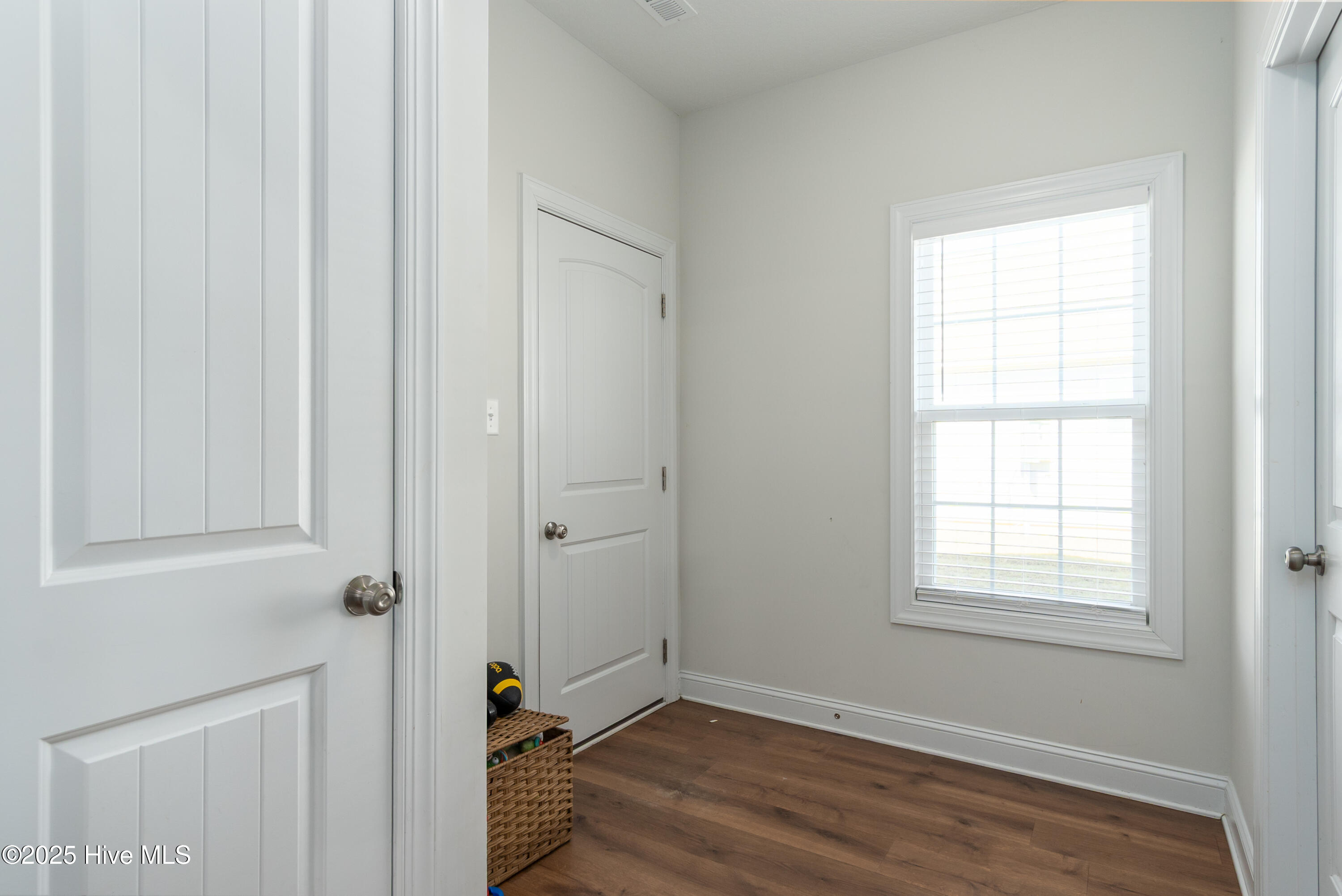 100502519 | Photo 29