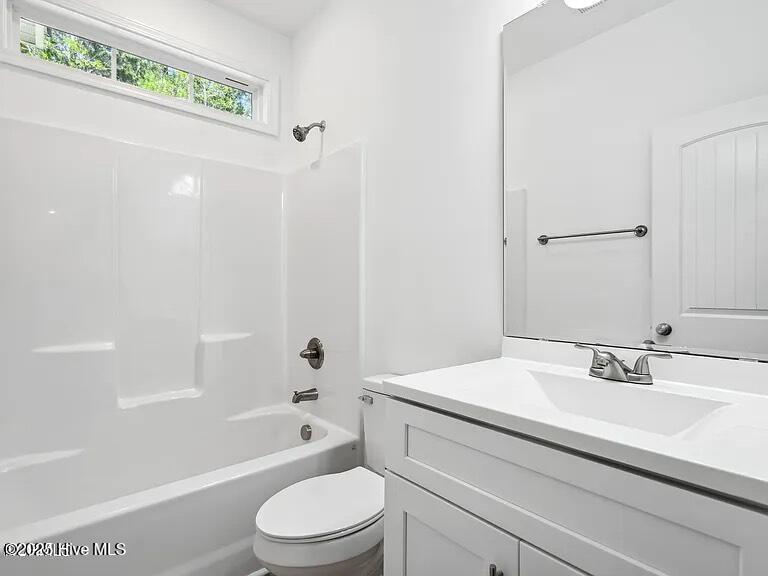 100534063 | Photo 17