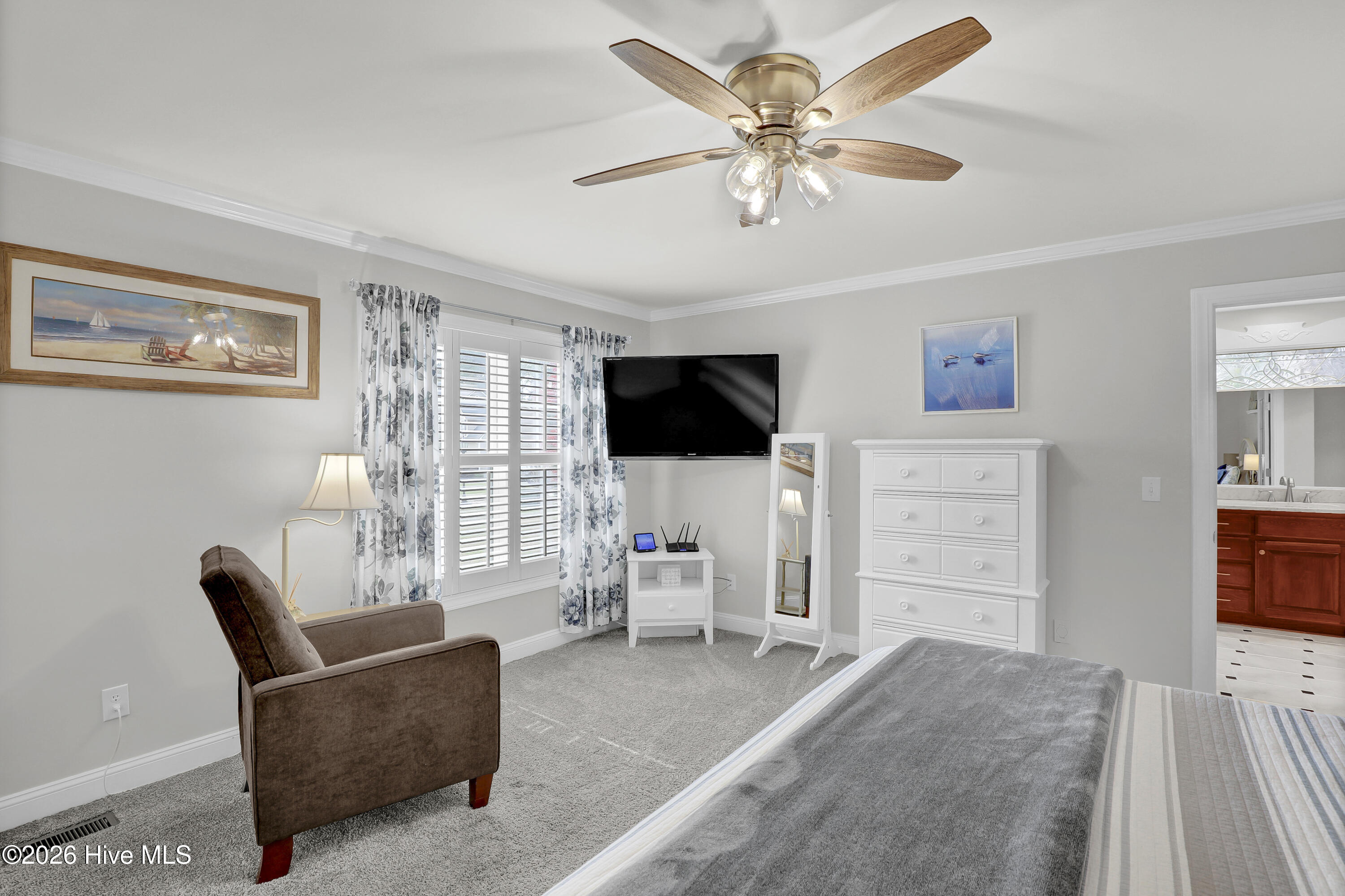 100563243 | Photo 21