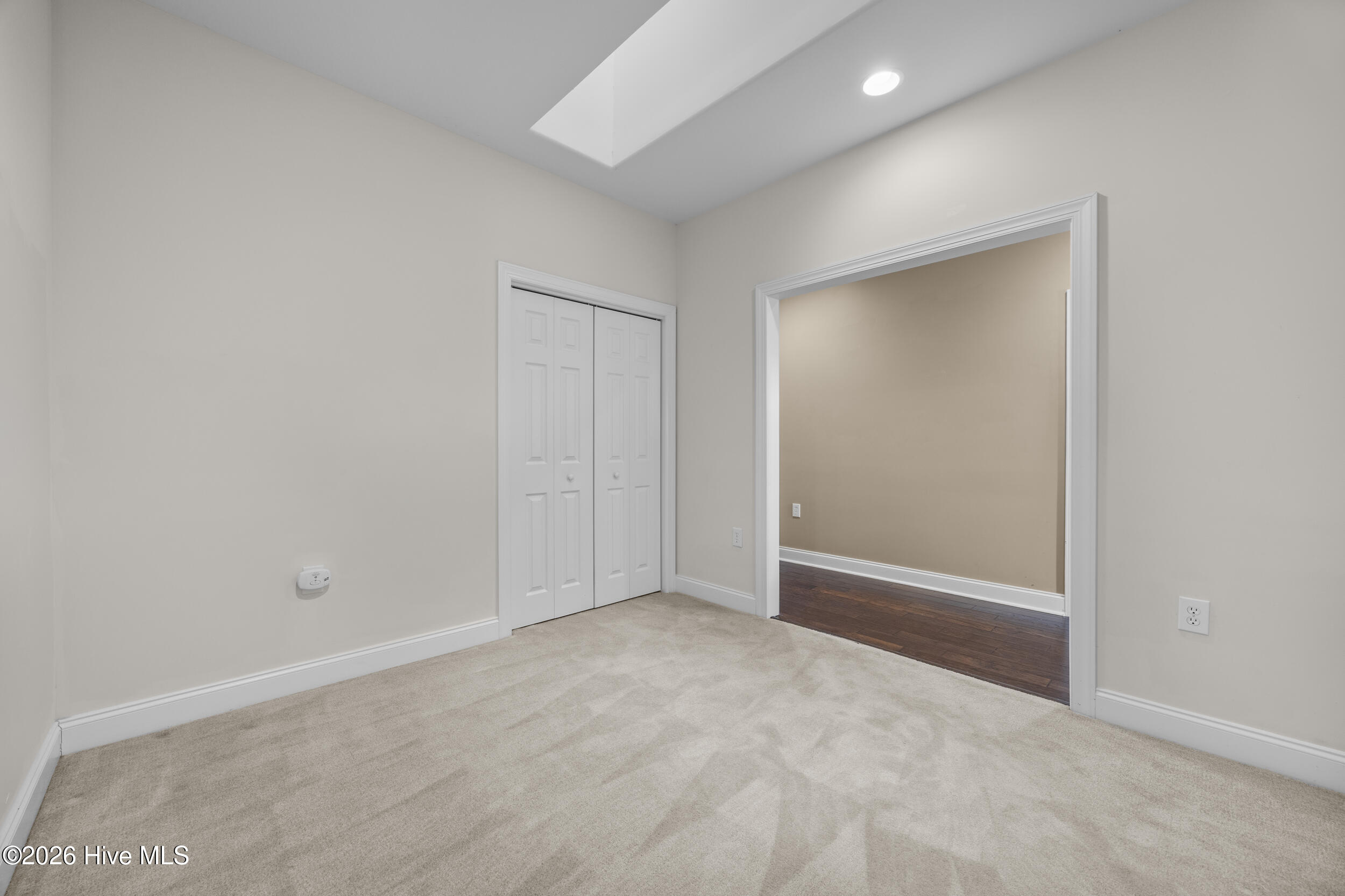 100552325 | Photo 34