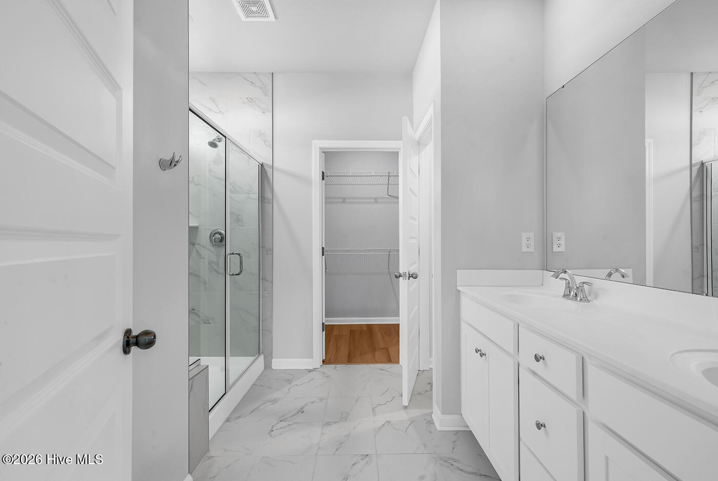 100560005 | Photo 31