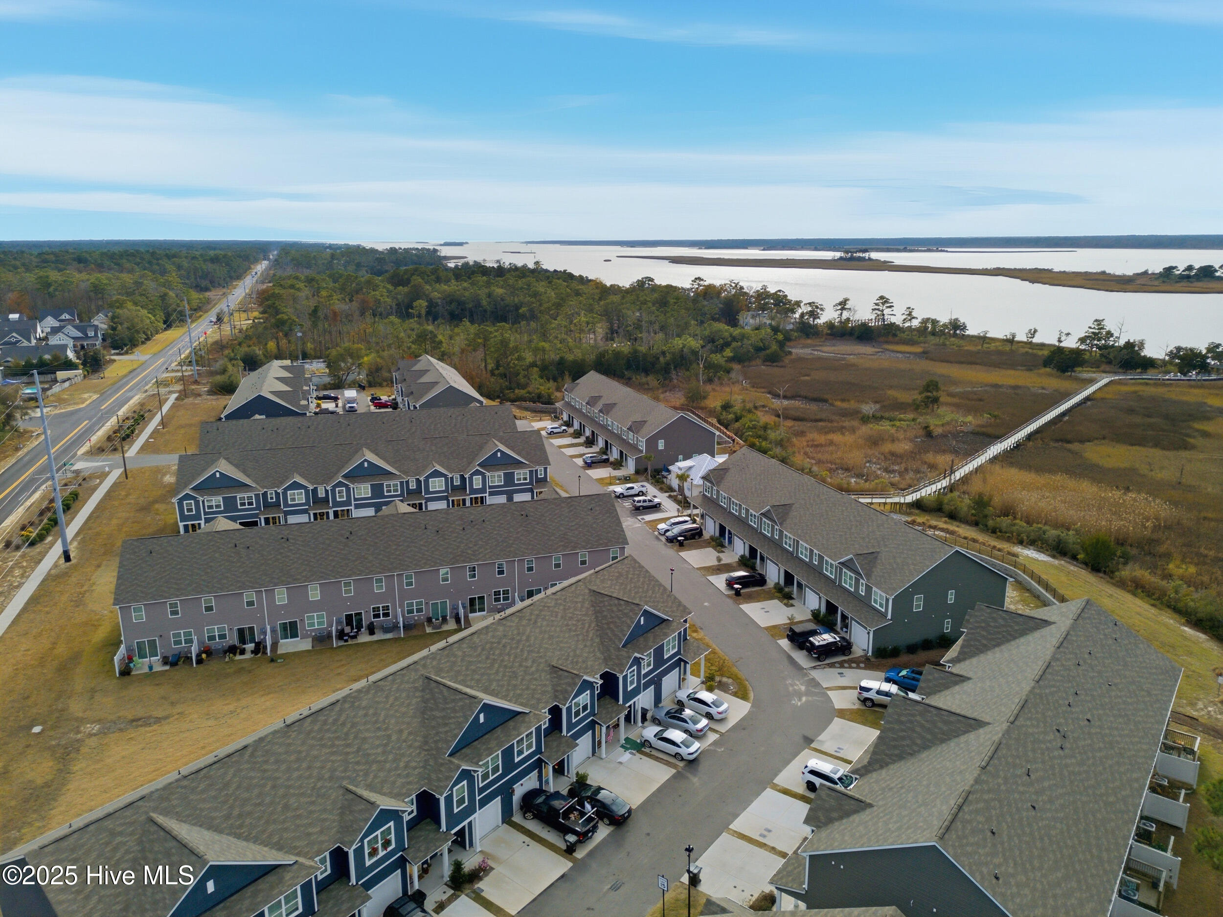 100544145 | Photo 32