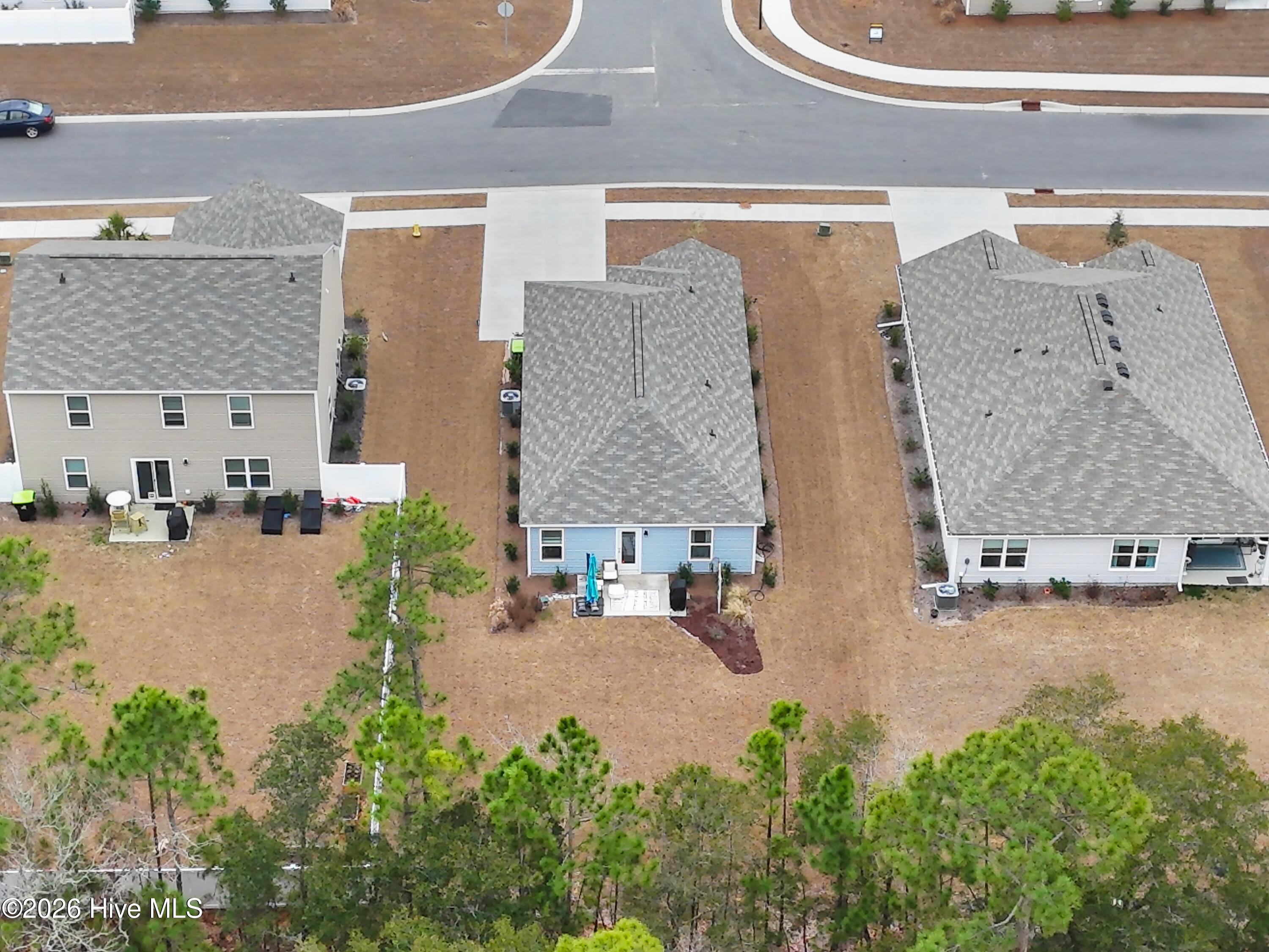 100549910 | Photo 42