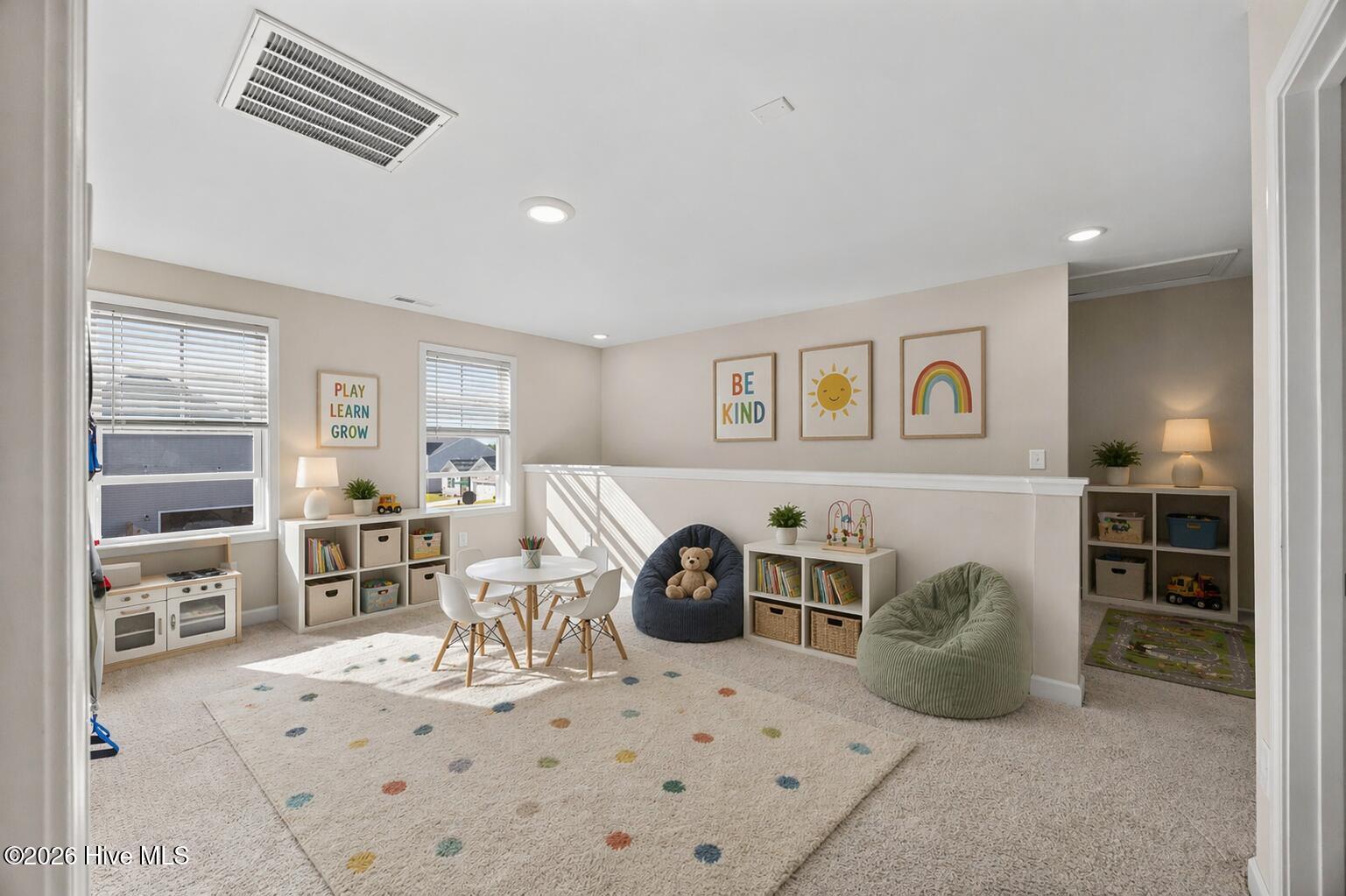 100569067 | Photo 31